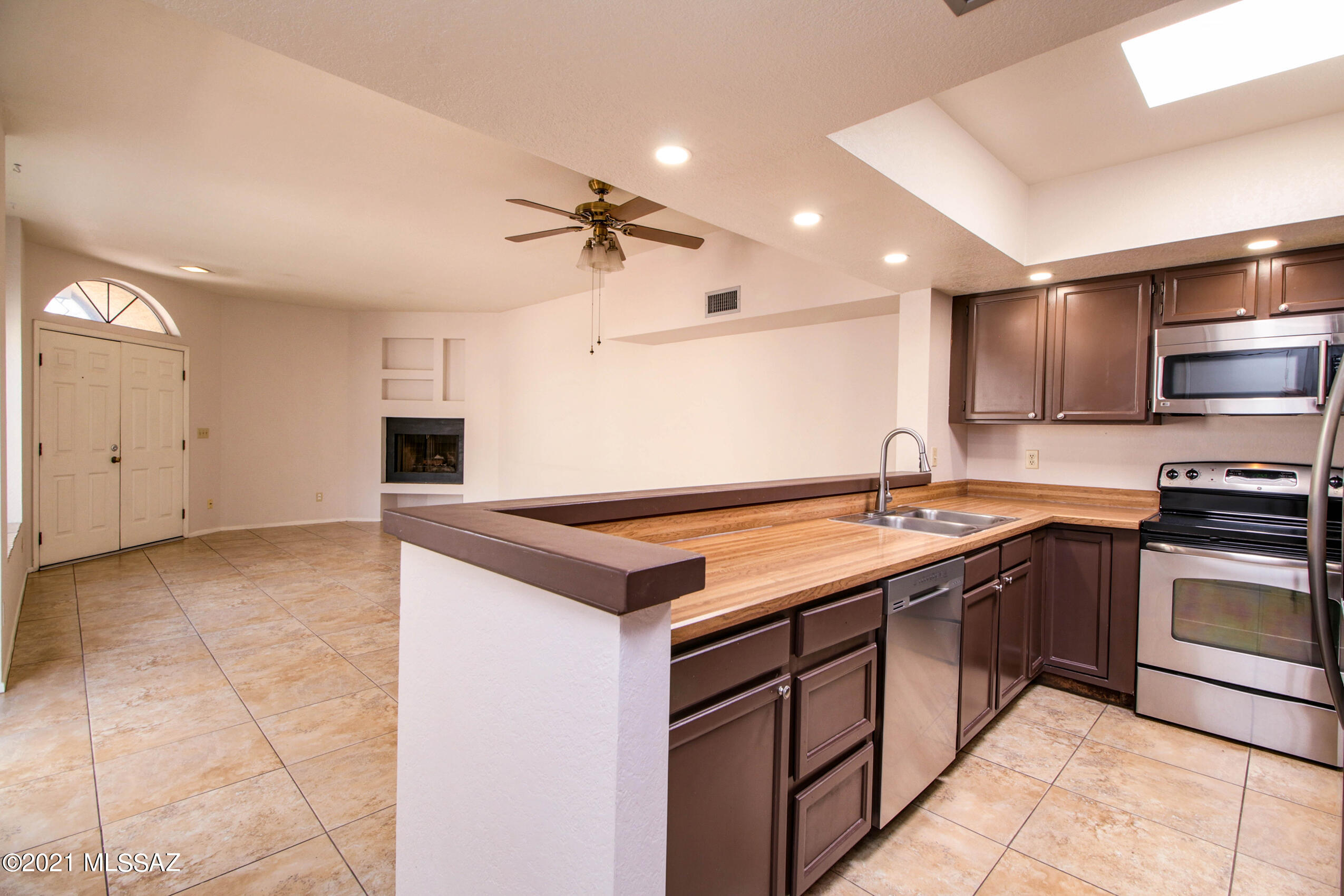 Lazy Creek II (1-85) - Residential Lease