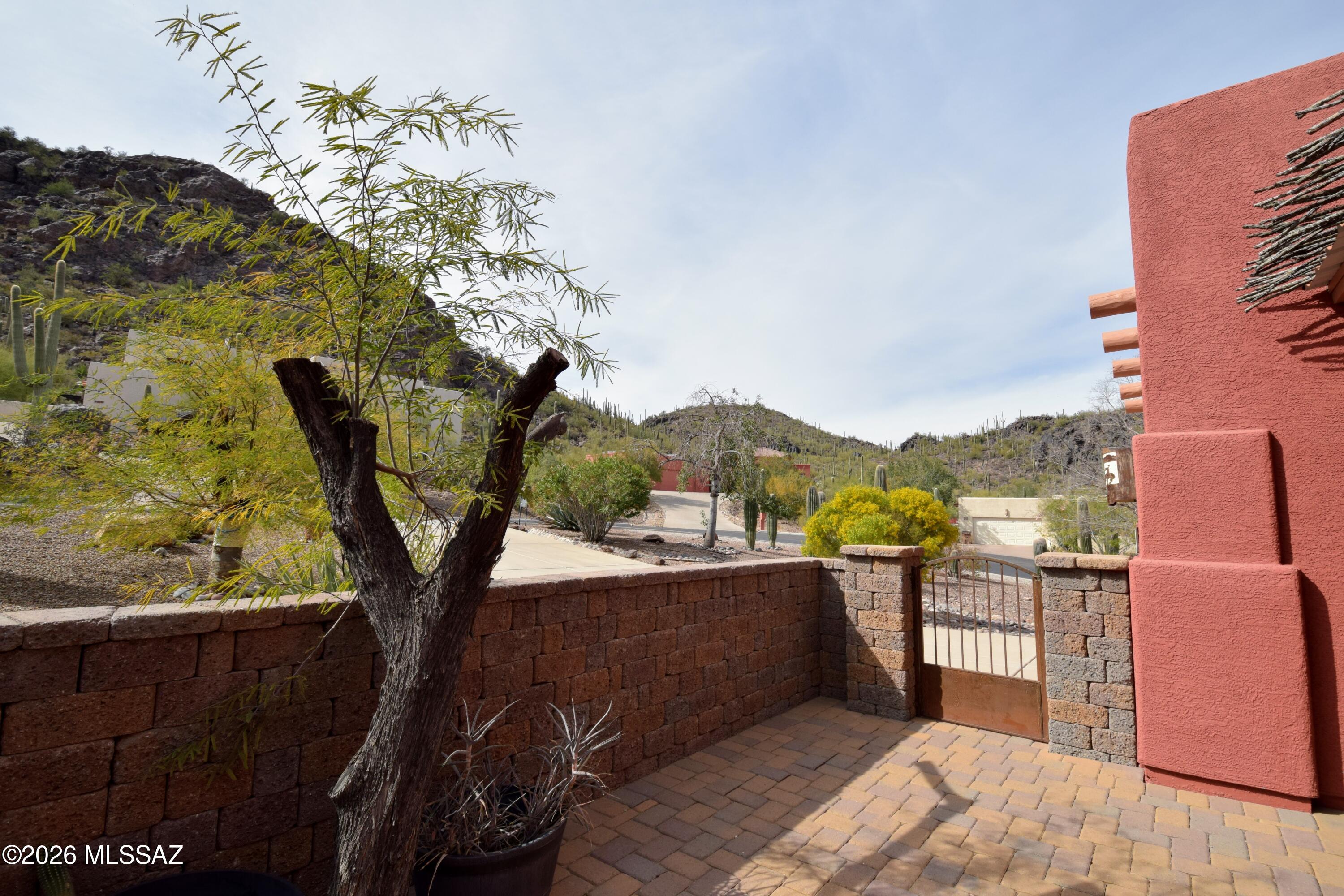 Los Morteros Est. (1-32) - Residential Lease