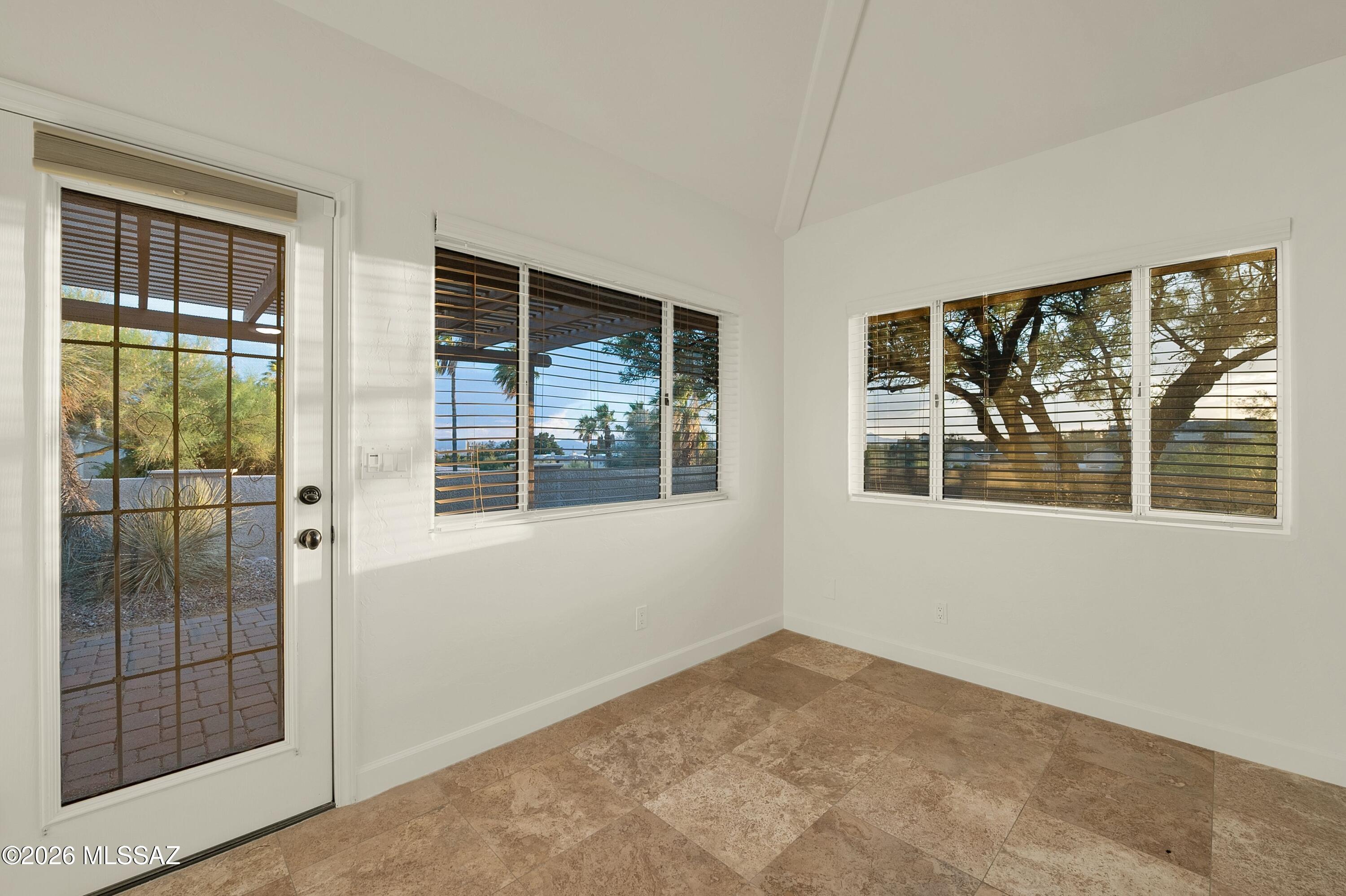 Skyline Villas #3 (1-4) - Residential