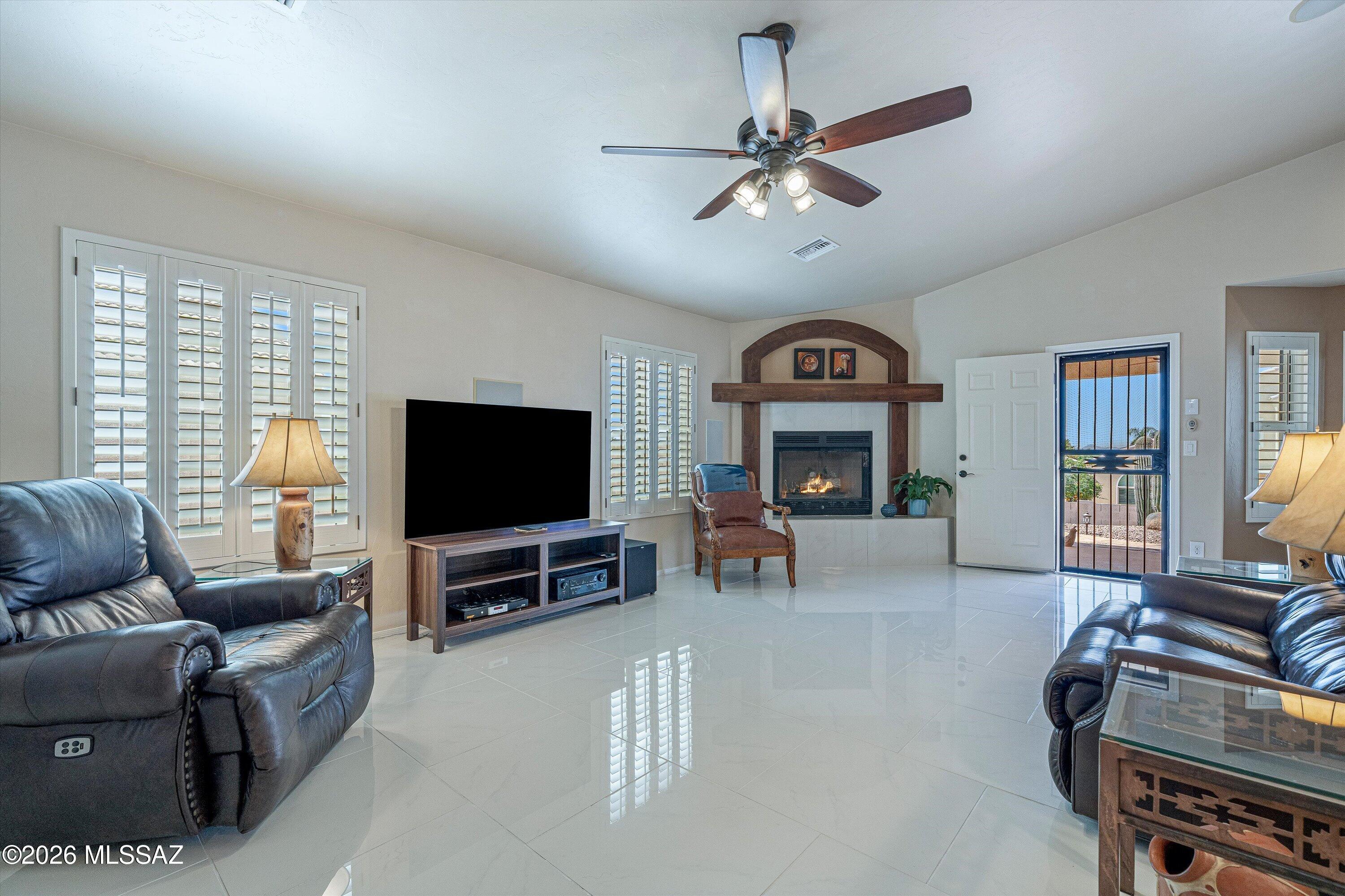 Thornydale Terrace(1-104) - Residential