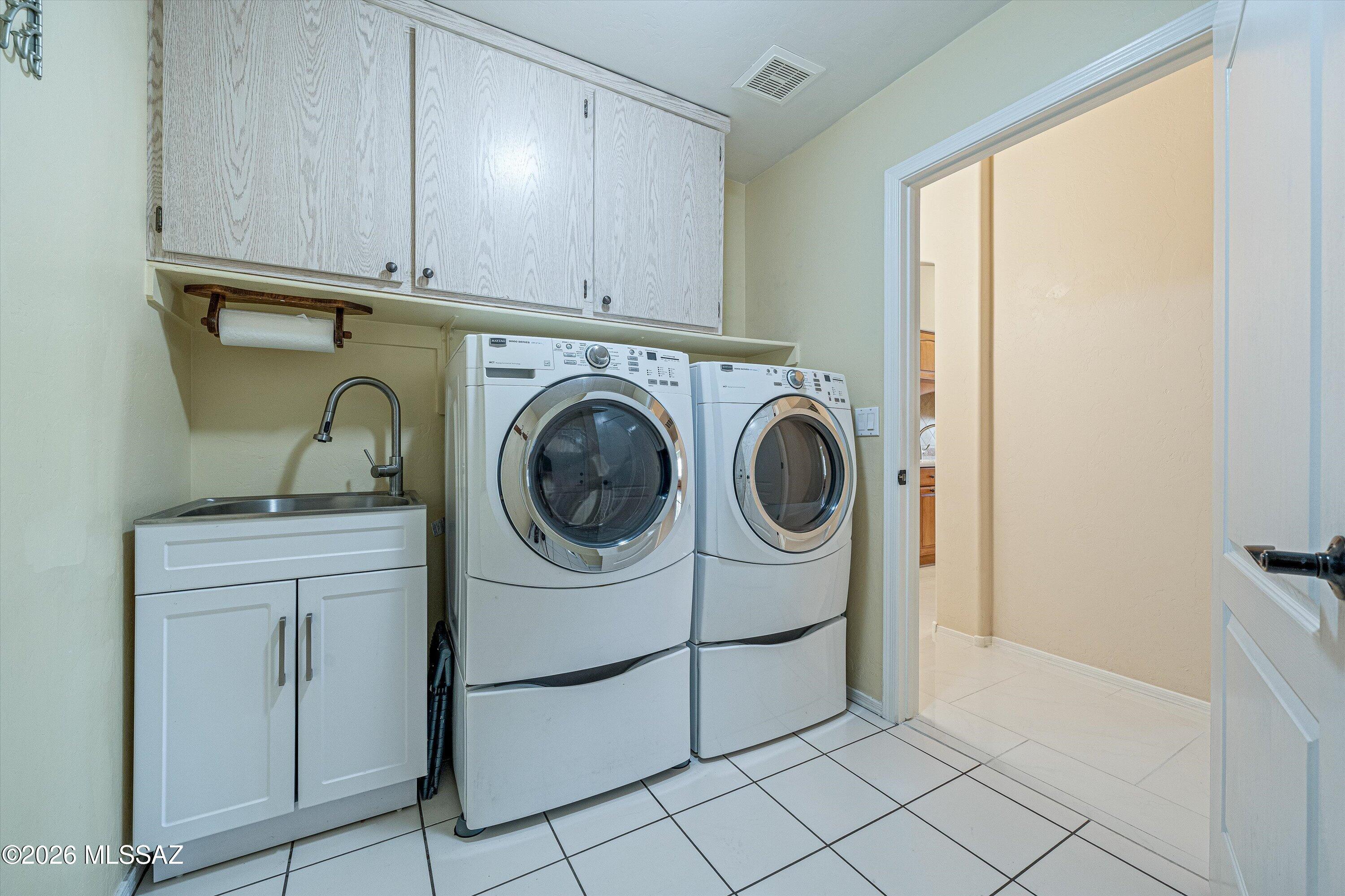 Thornydale Terrace(1-104) - Residential