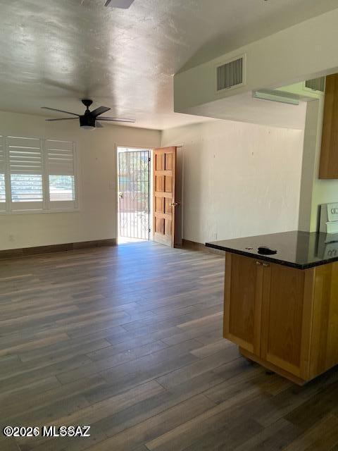 Historic San Clemente neighborhood steps from Randolph Park with access to public golf courses, tennis, pickleball, walking paths, zoo a variety of classes and so much more
Granite counters, ceramic wood floors and washer and dryer 
Backyard includes artificial turf, fruit tree enclosed with private block wall