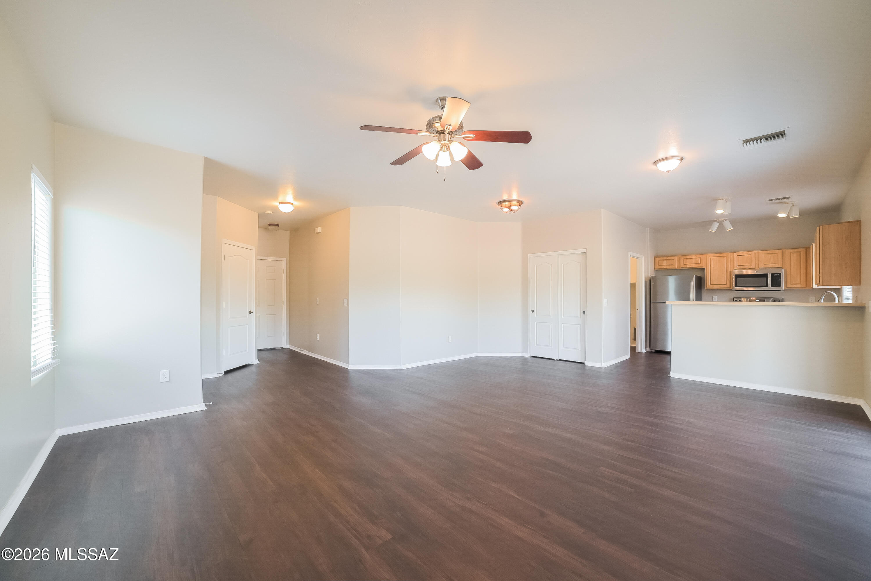 Valencia Reserve (1-326) - Residential Lease