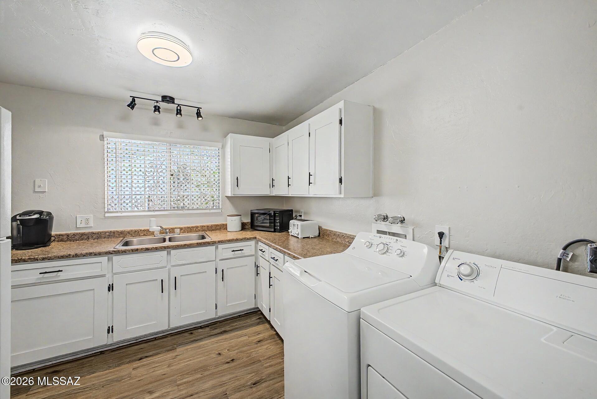 El Rio Park - Residential Income