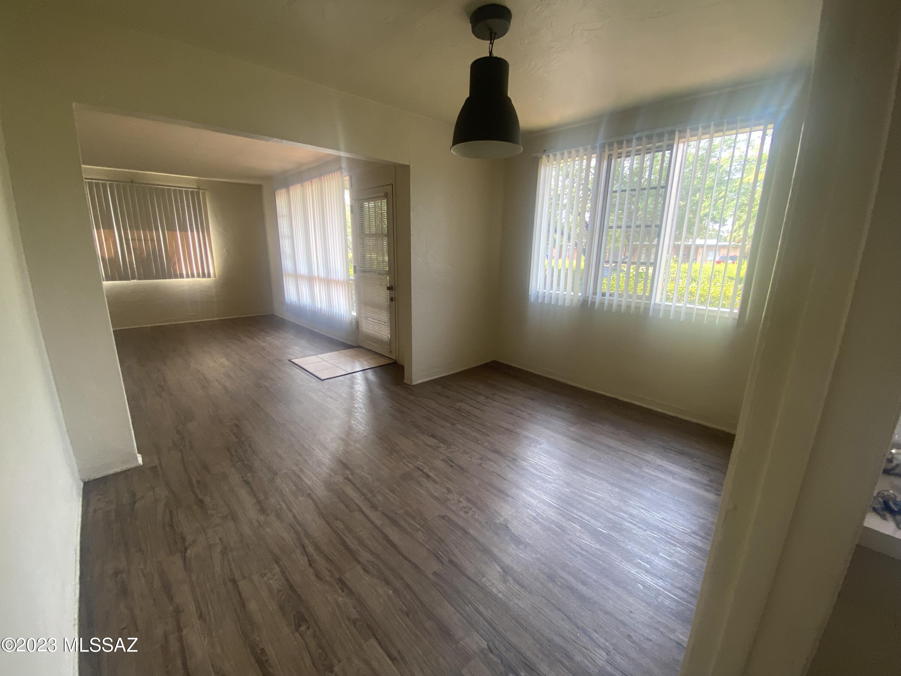 Country Club Manor Condos (1-51) - Residential Lease