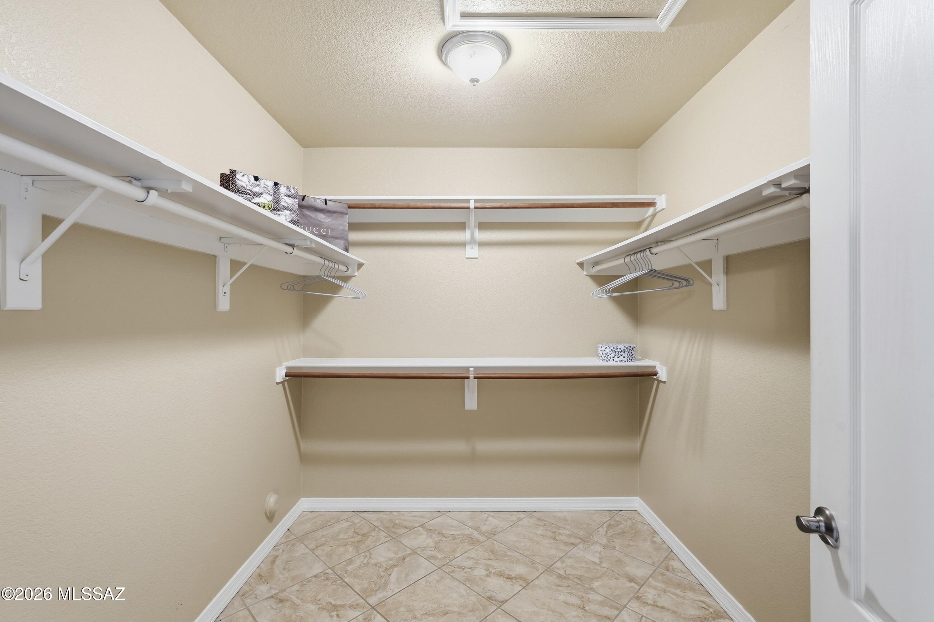 Colonia De Los Alamos (BK1-45) - Residential
