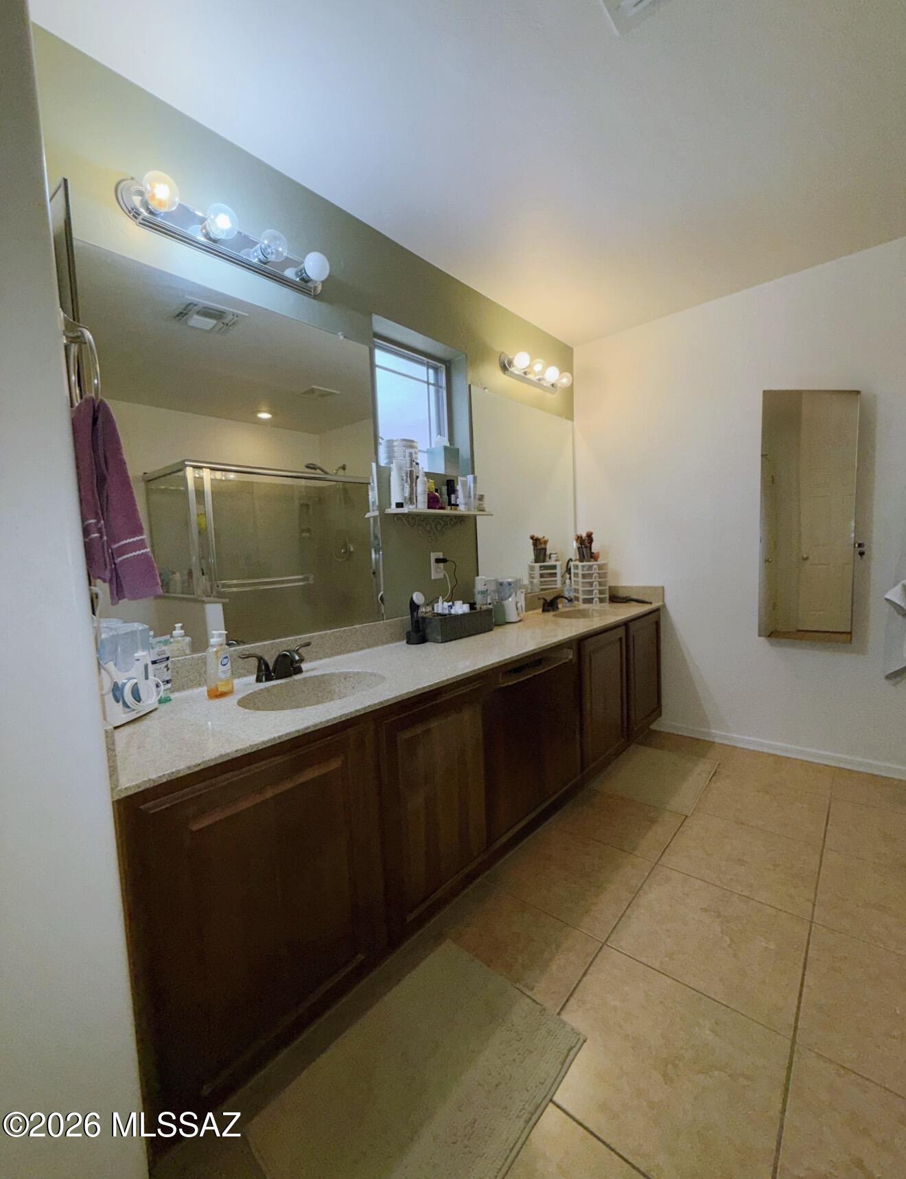 Presidio De Cancion (1-200) - Residential