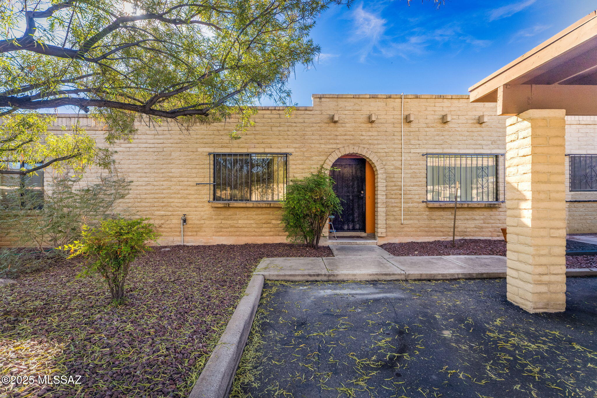 Park West Townhouses (1-183) - Residential