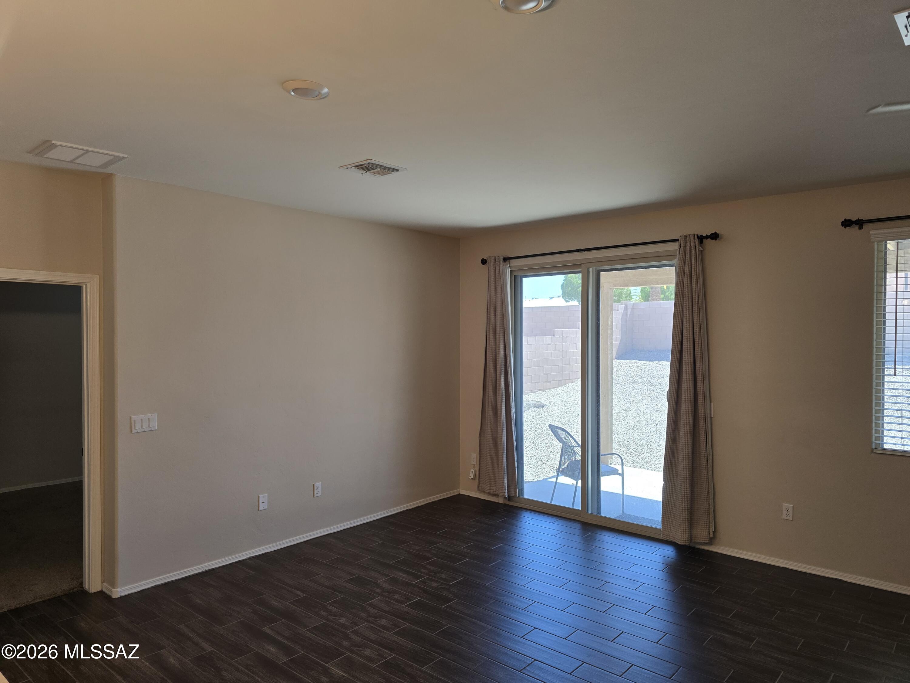 Desert Point 2 - Residential Lease