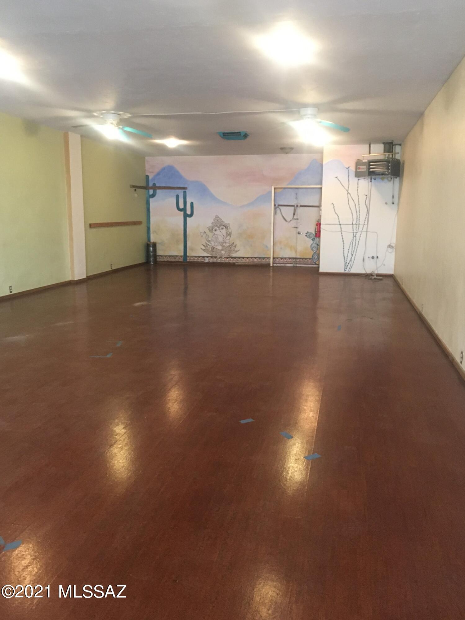 Excellent downtown location for retail, office, lots of possibilities!