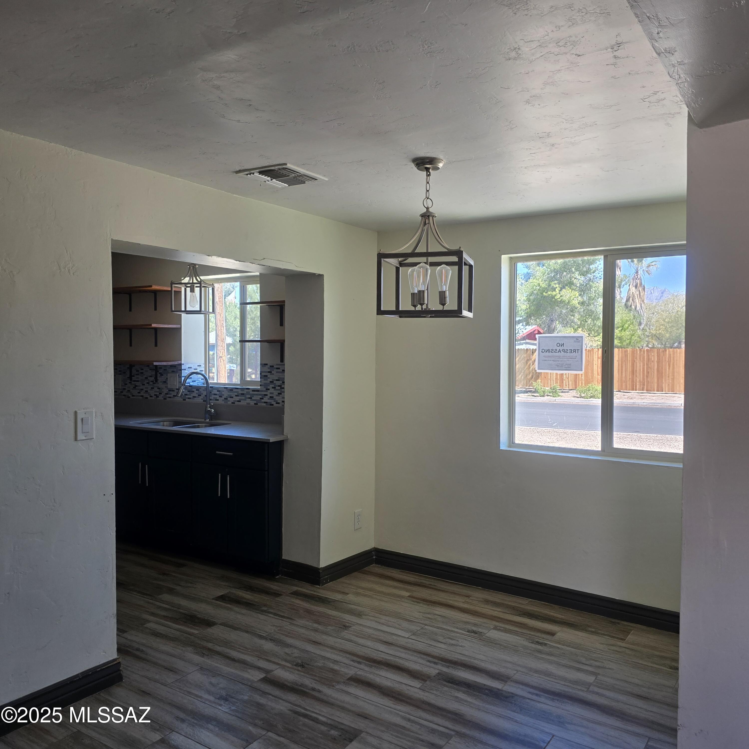 Mountain View Acre Farms - Residential