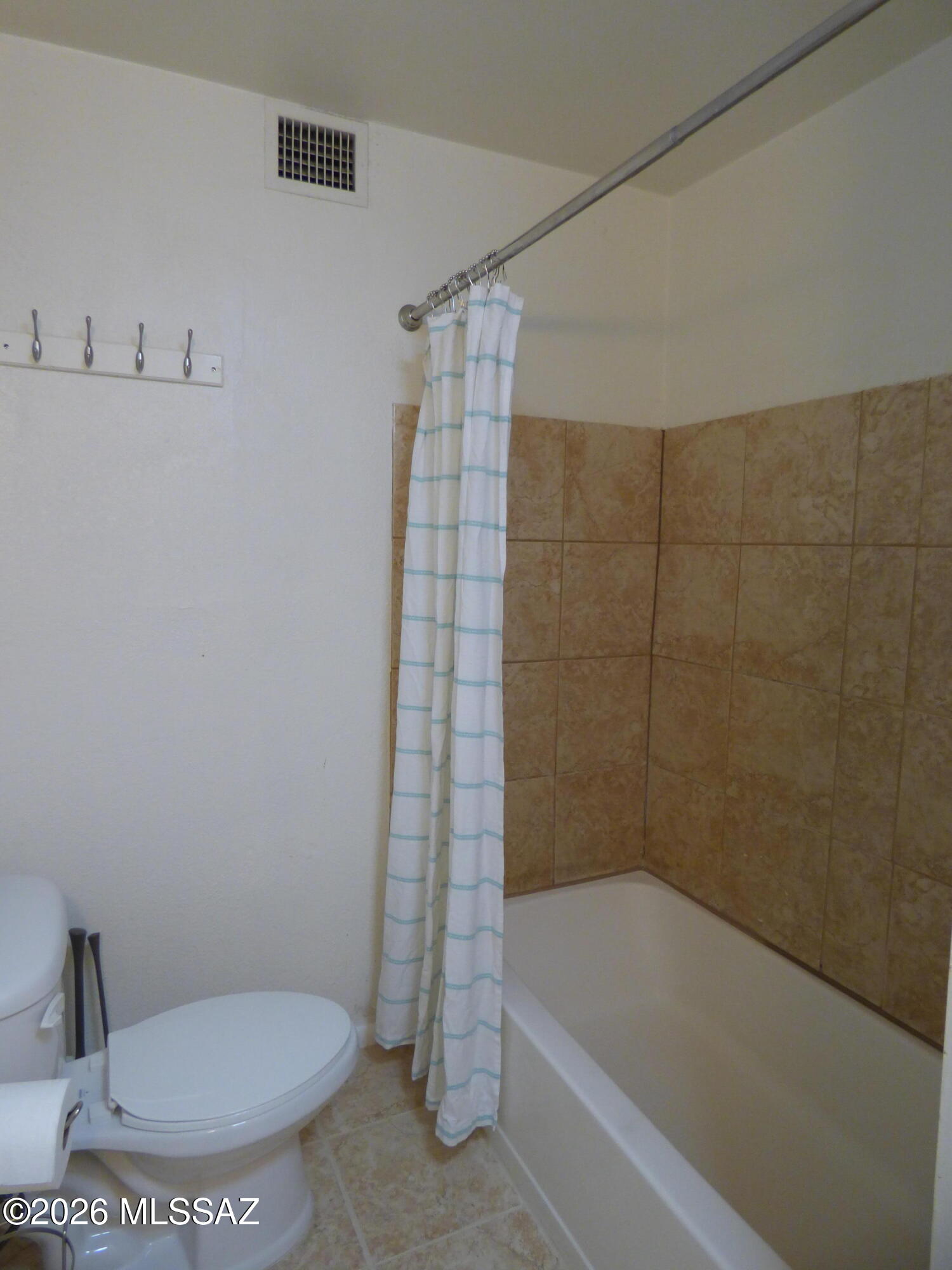 Homes At Irwin Pl (1-12) - Residential Lease