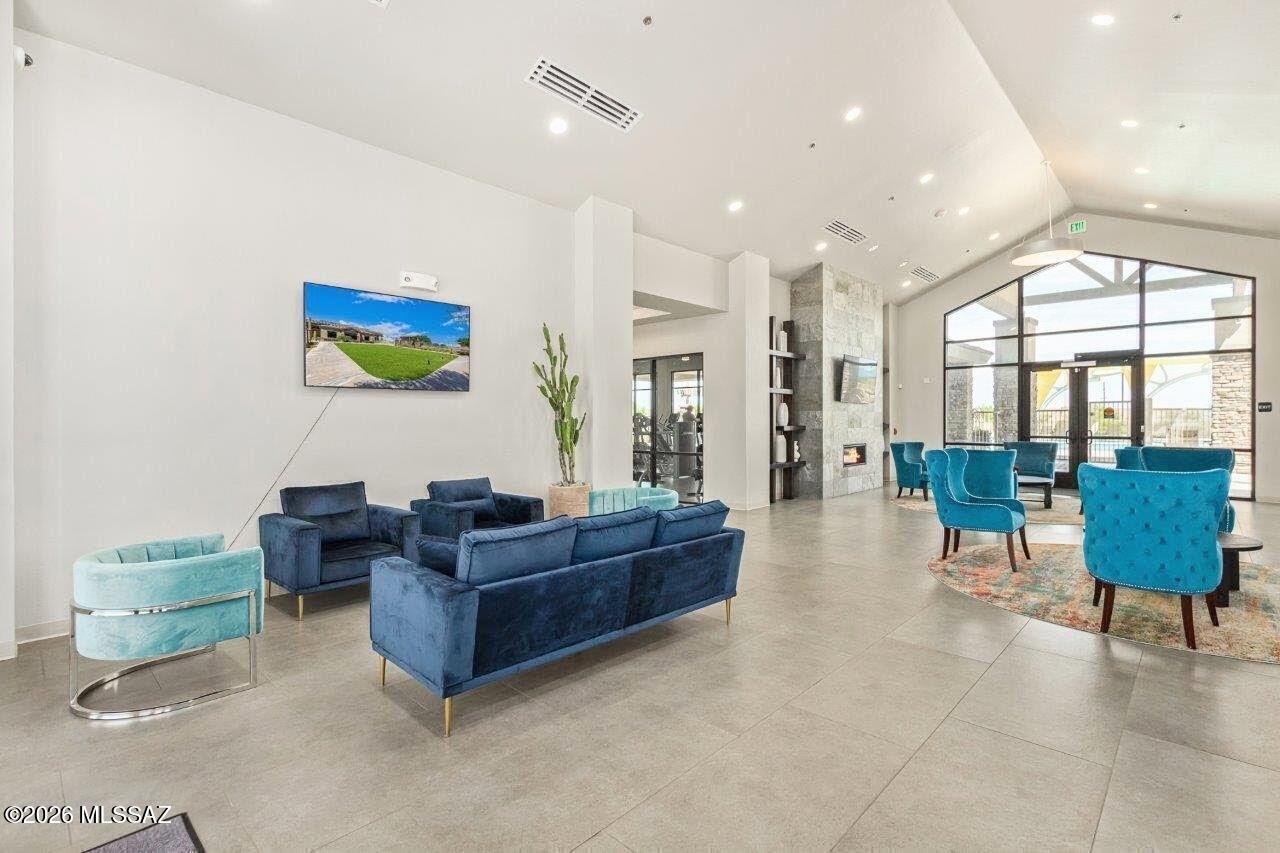 Saguaro Bloom SQ20180540069 - Residential