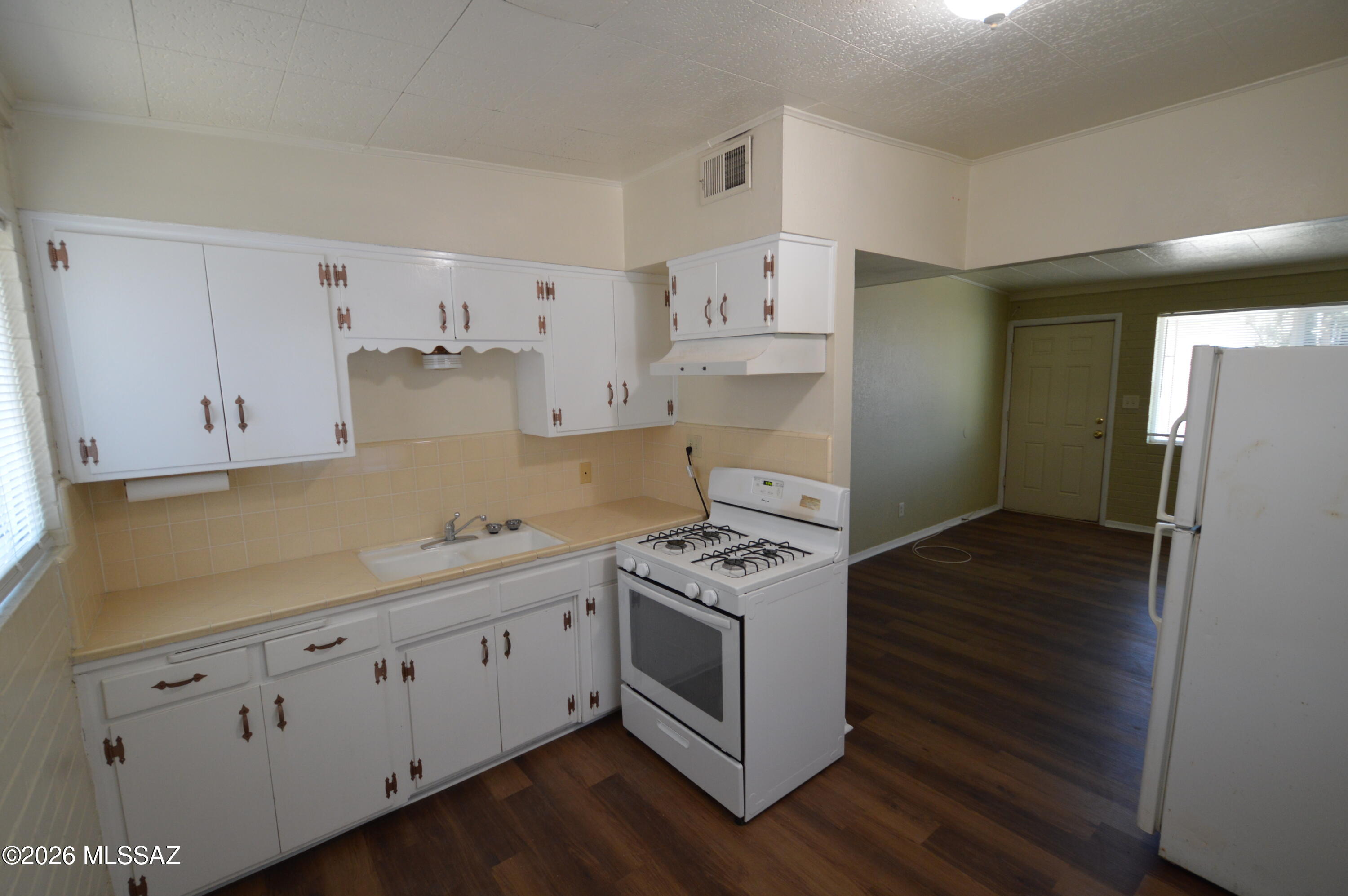 Catalina Farms Addition Resub - Residential Lease