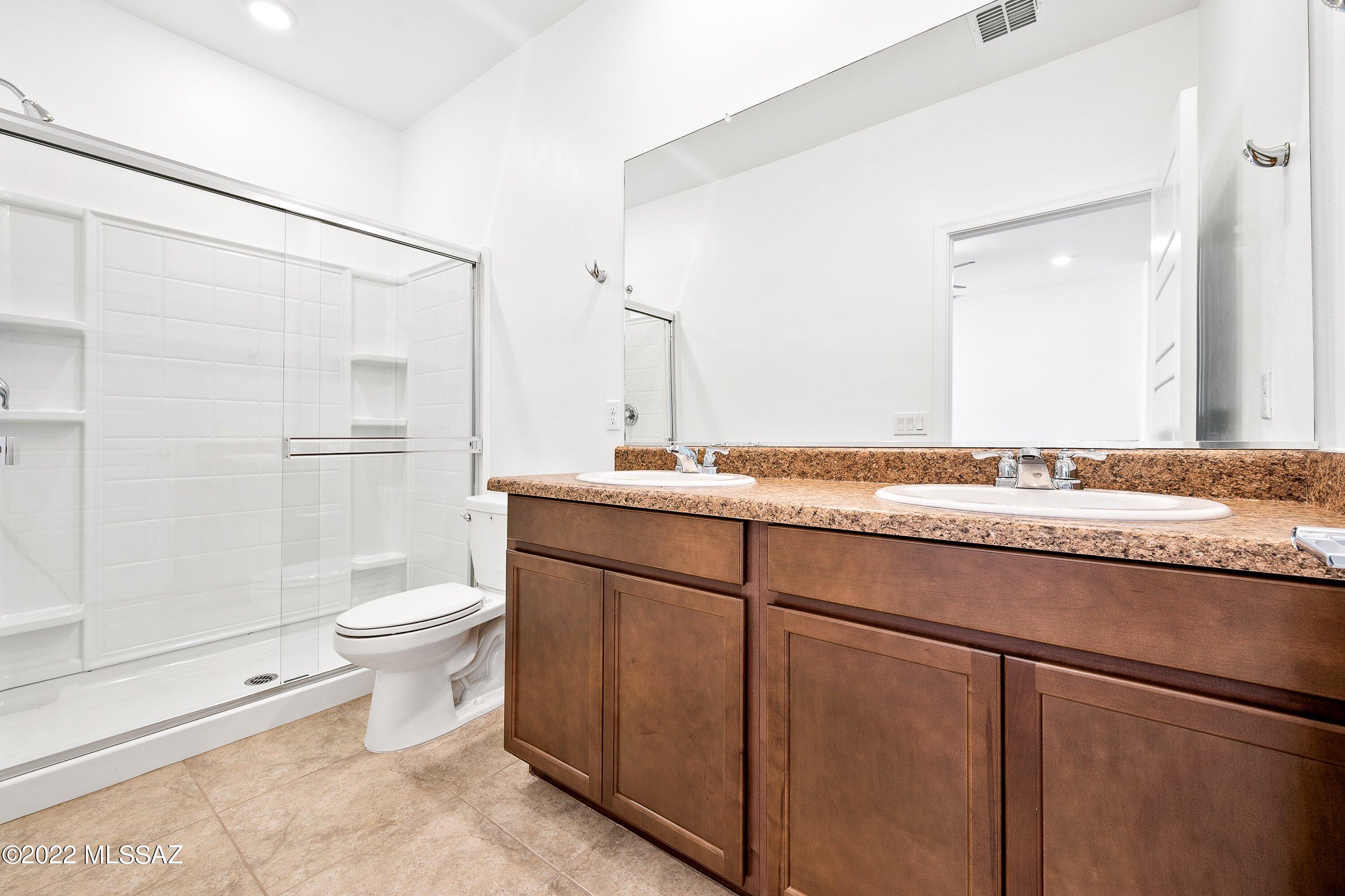 Valencia - Residential Lease