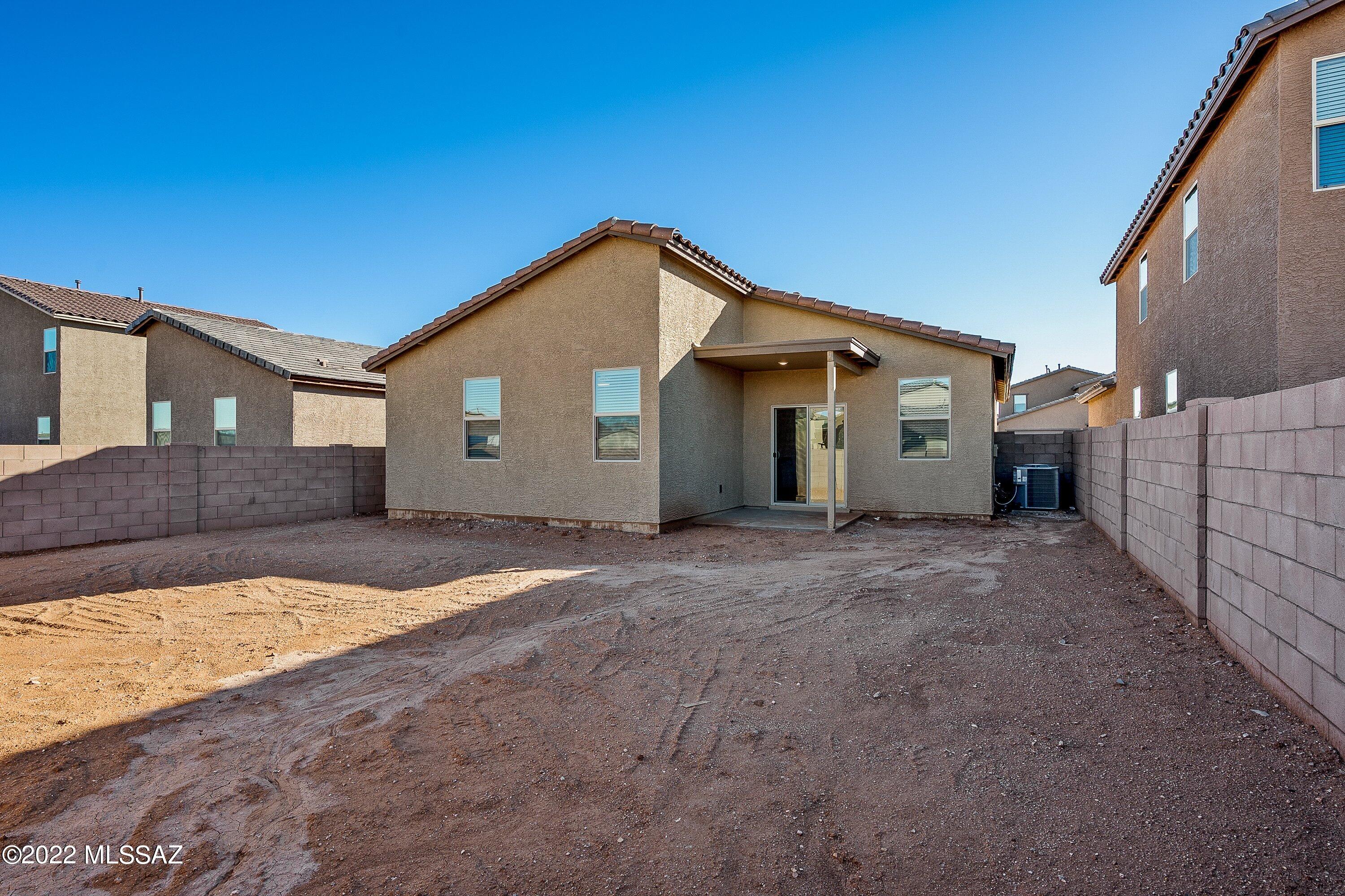 Valencia - Residential Lease