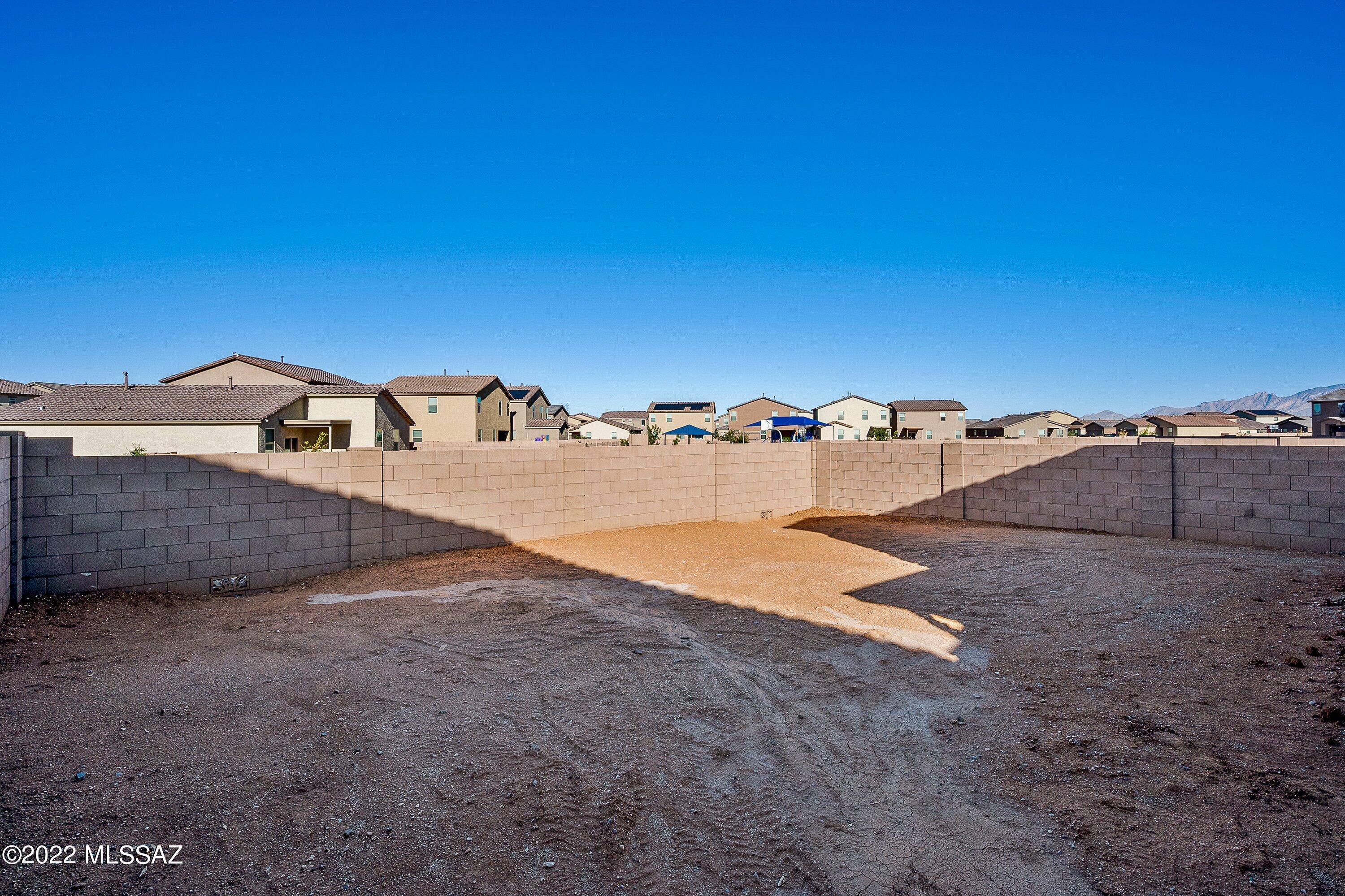 Valencia - Residential Lease