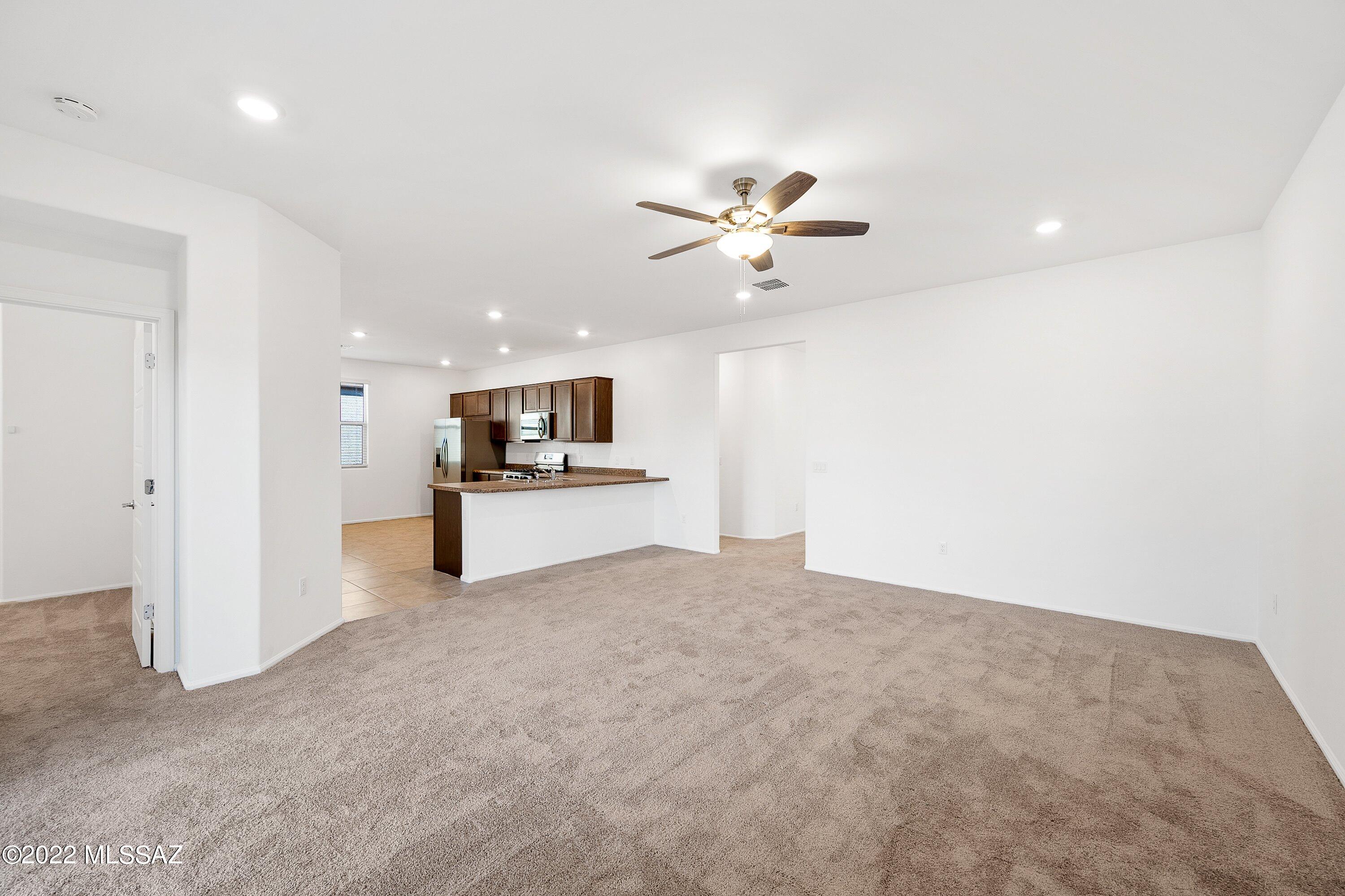 Valencia - Residential Lease