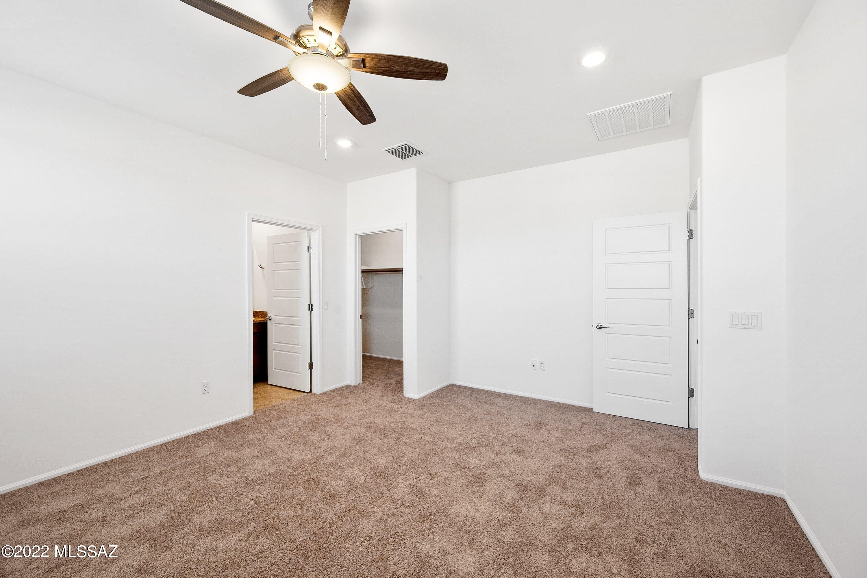 Valencia - Residential Lease