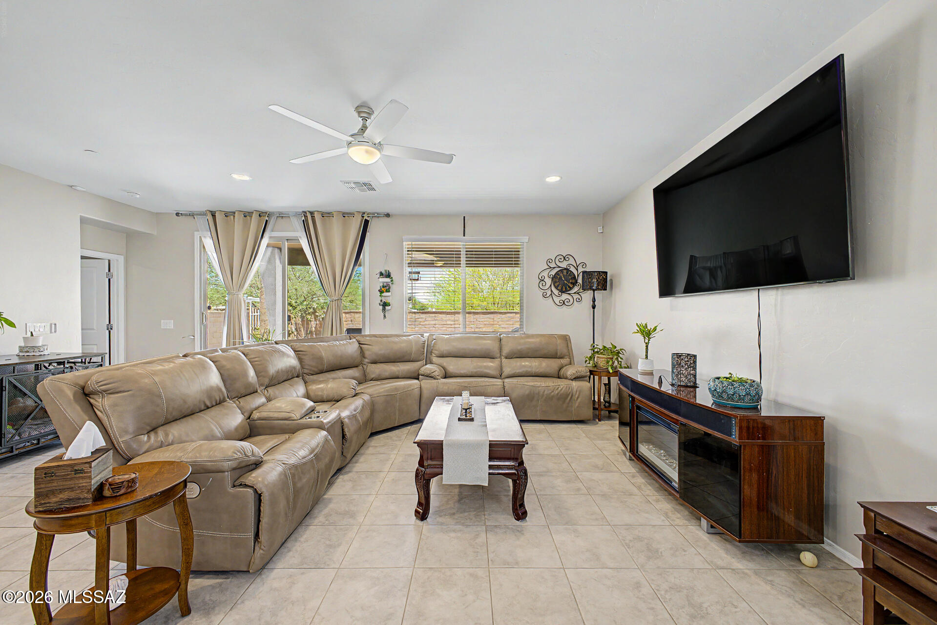 La Estancia De Tucson (1-330) - Residential