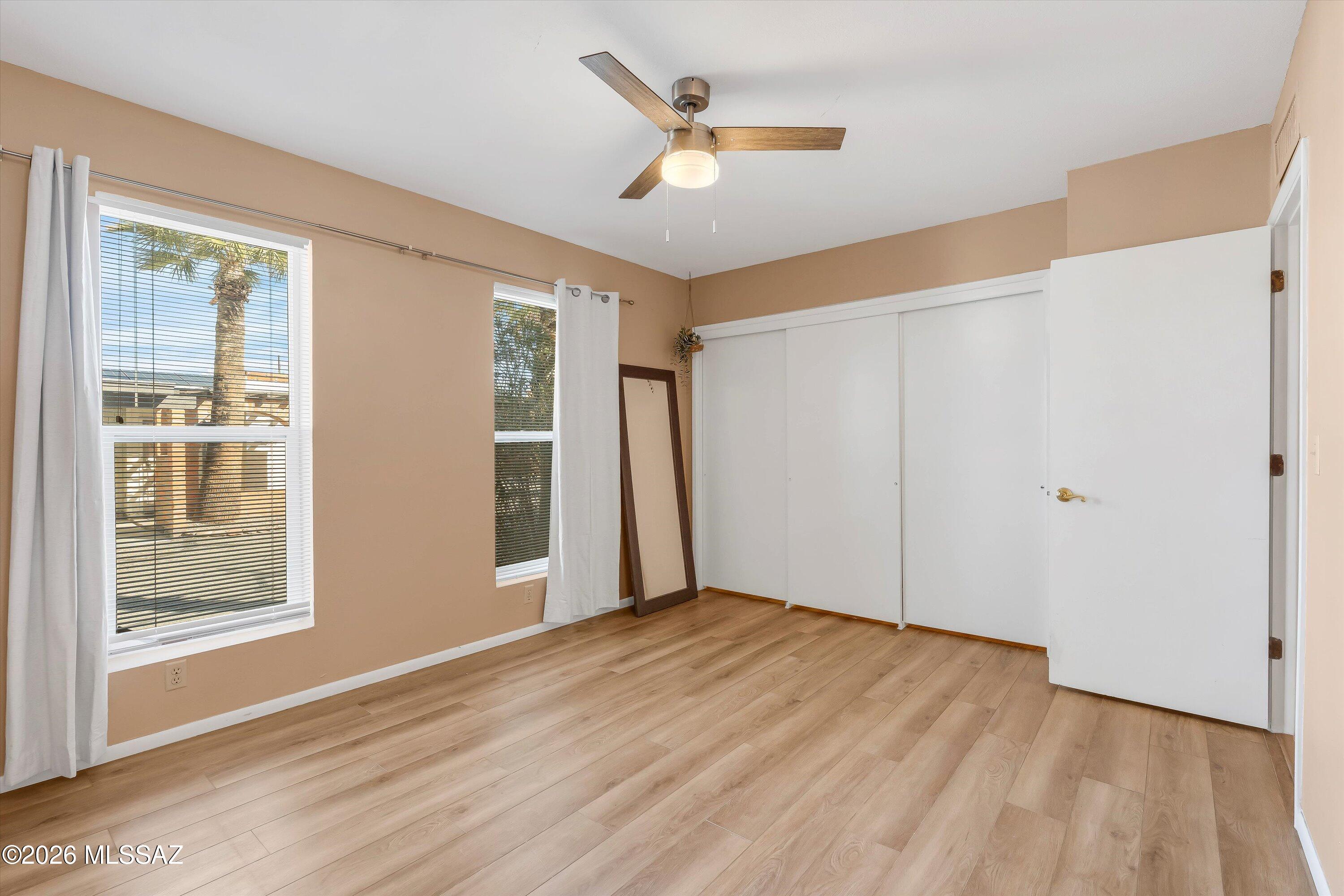 Vista Del Oro Townhouses (1-33) - Residential