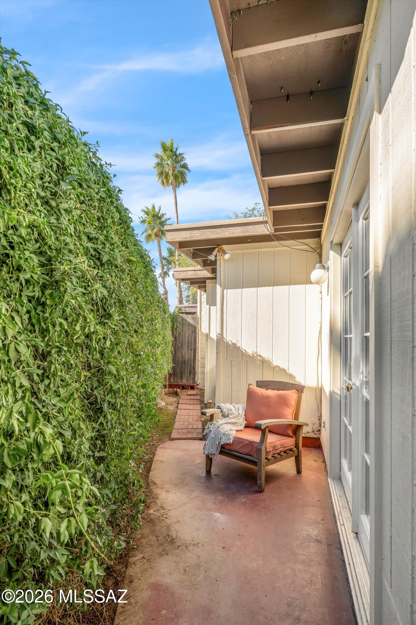 Vista Del Oro Townhouses (1-33) - Residential