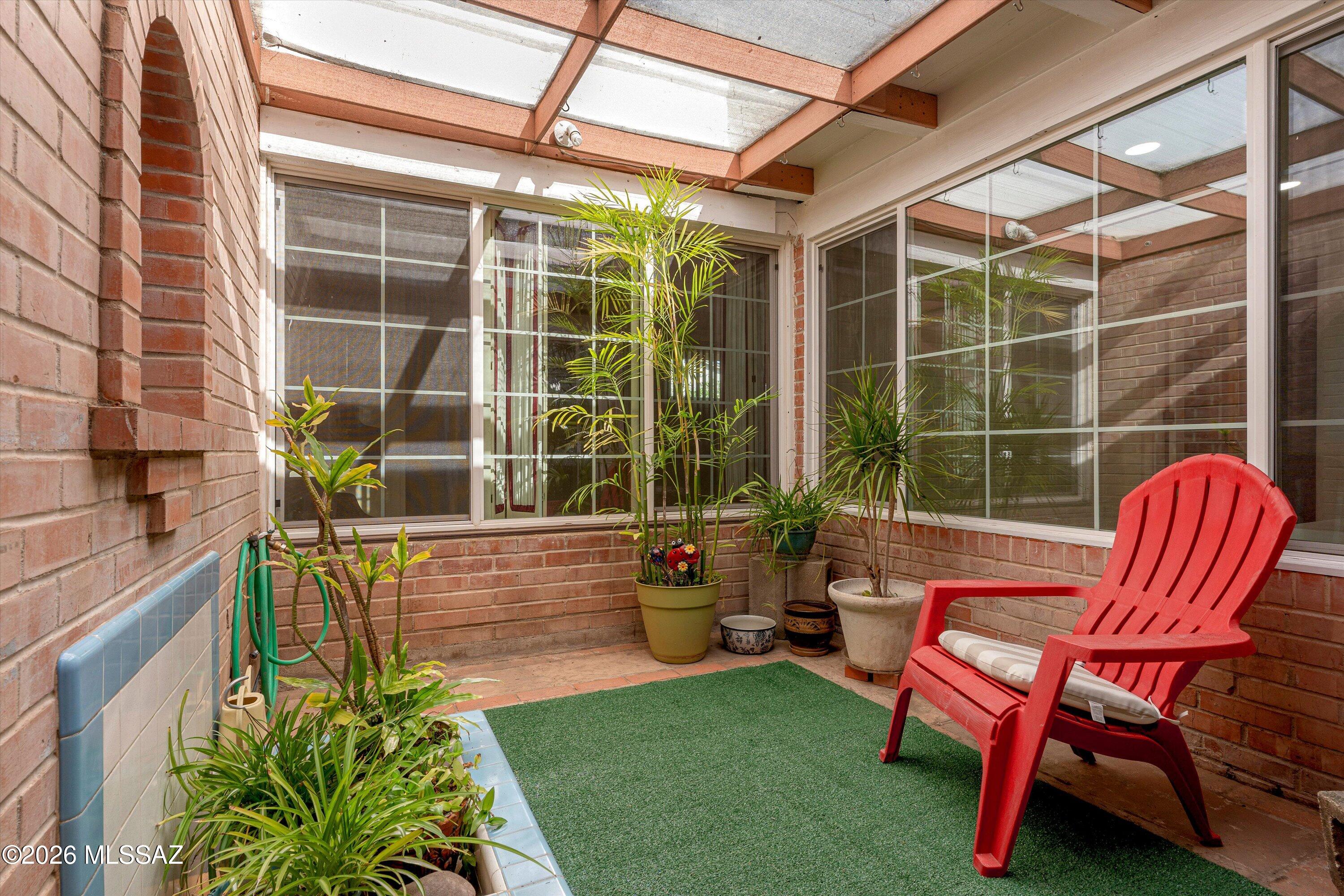 Catalina Poultry Acres NO 4 - Residential