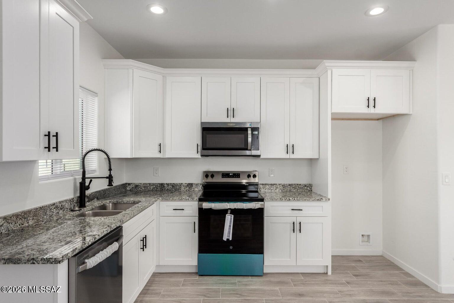 New Tucson Unit NO. 4 (1-203) - Residential