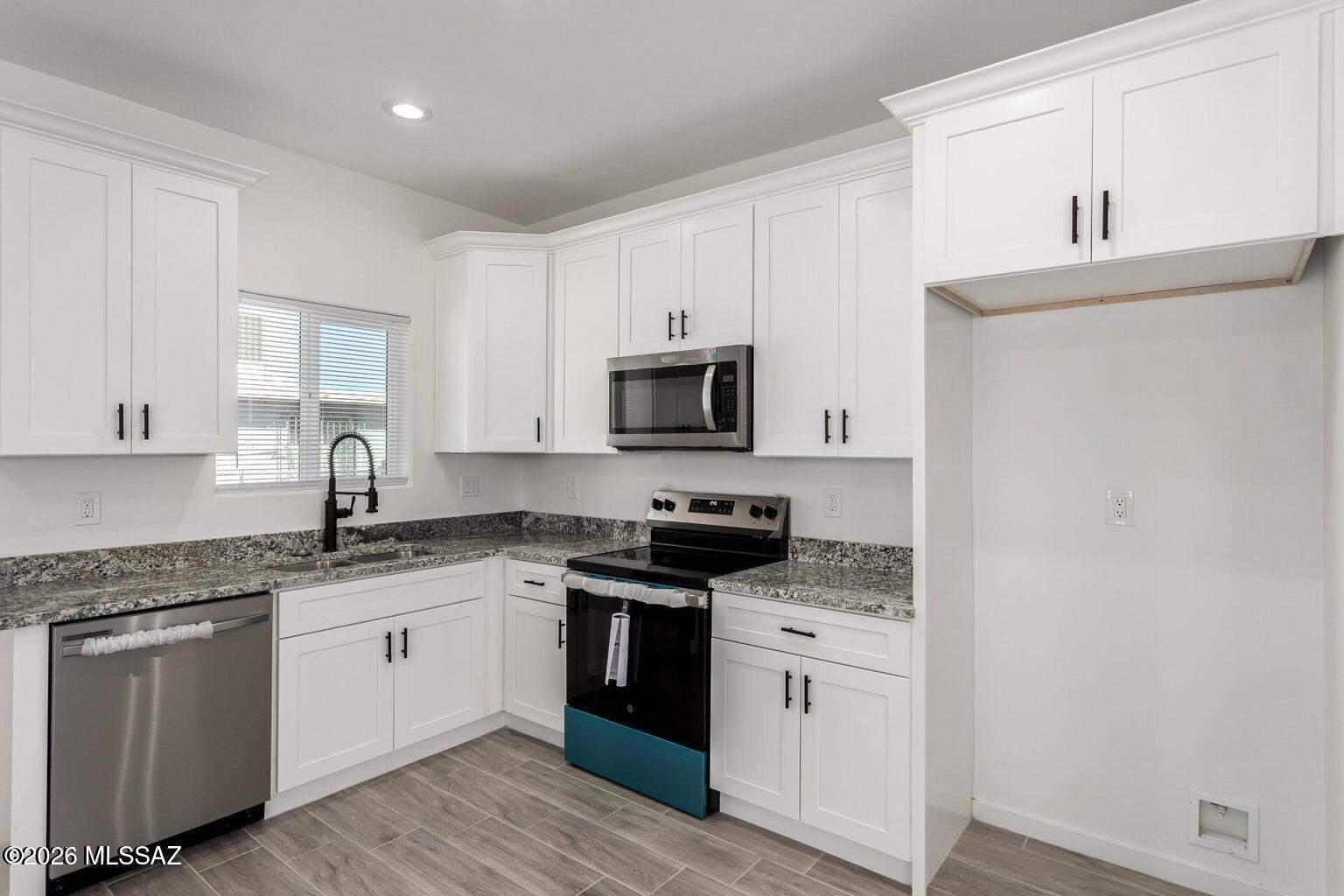 New Tucson Unit NO. 4 (1-203) - Residential