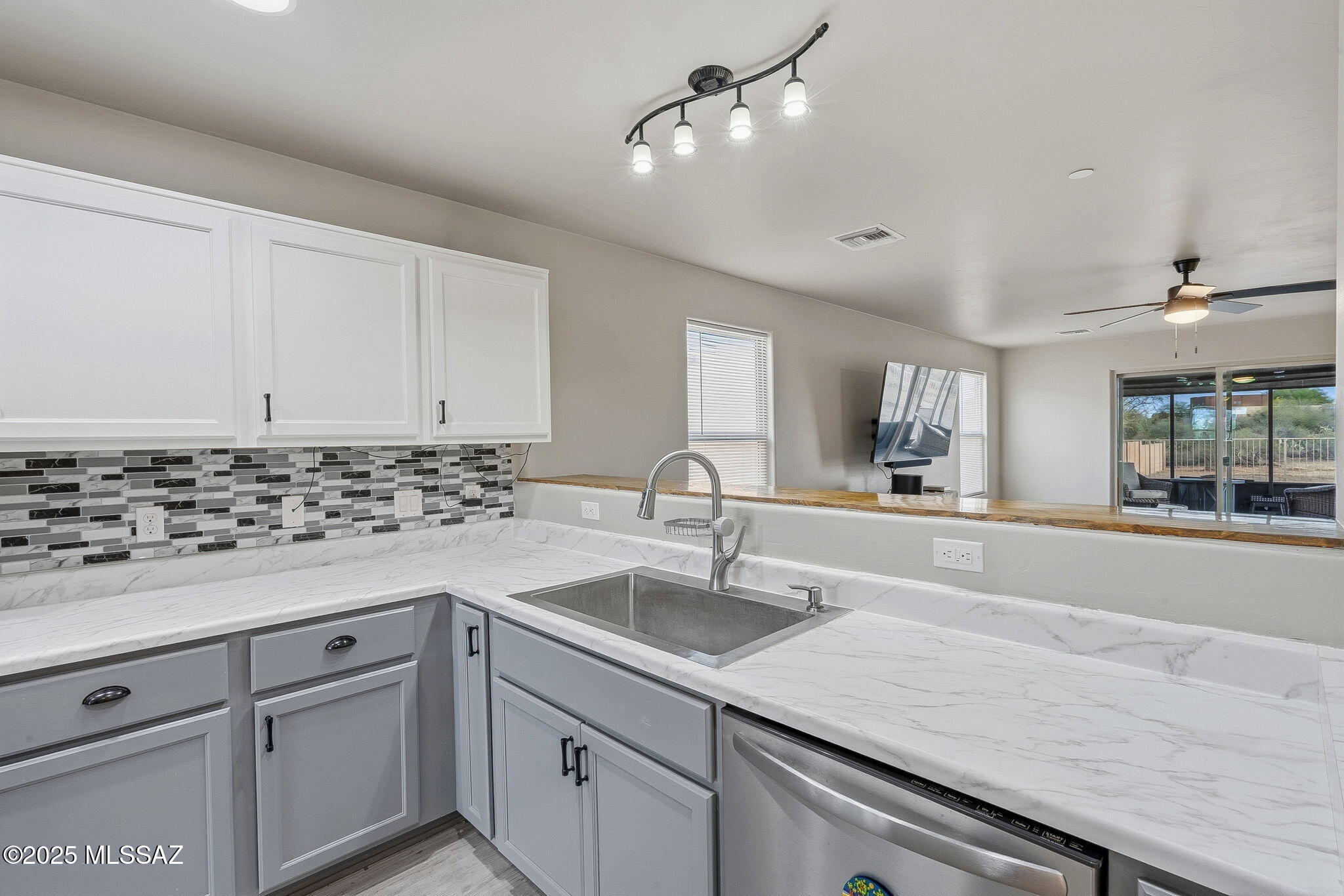 New Tucson Unit NO. 21 (1-62) - Residential