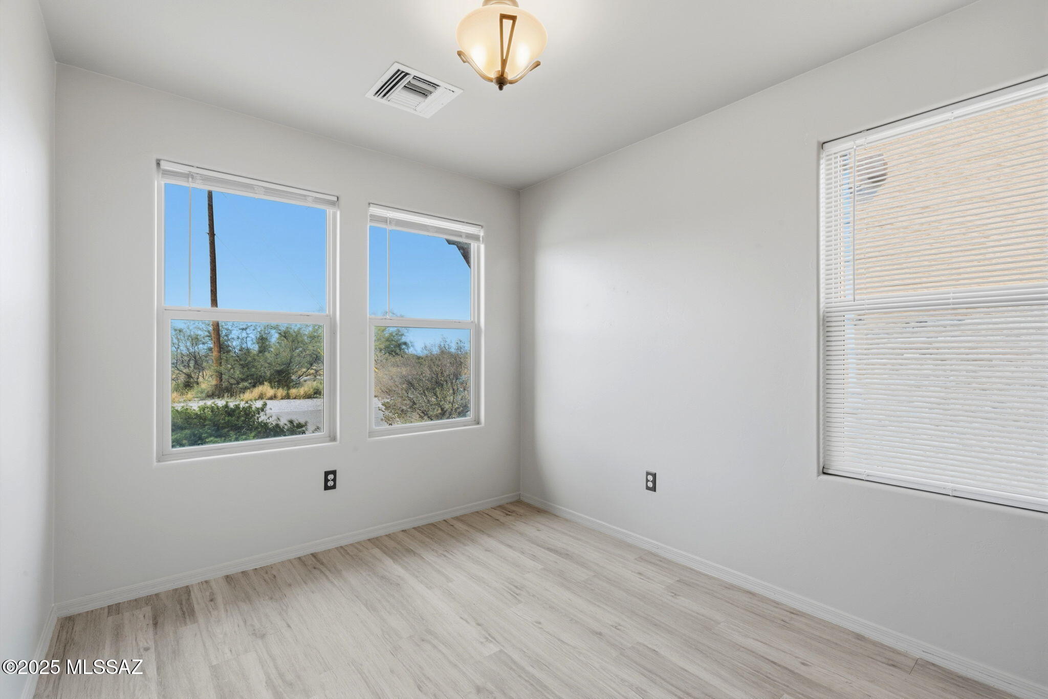 New Tucson Unit NO. 21 (1-62) - Residential