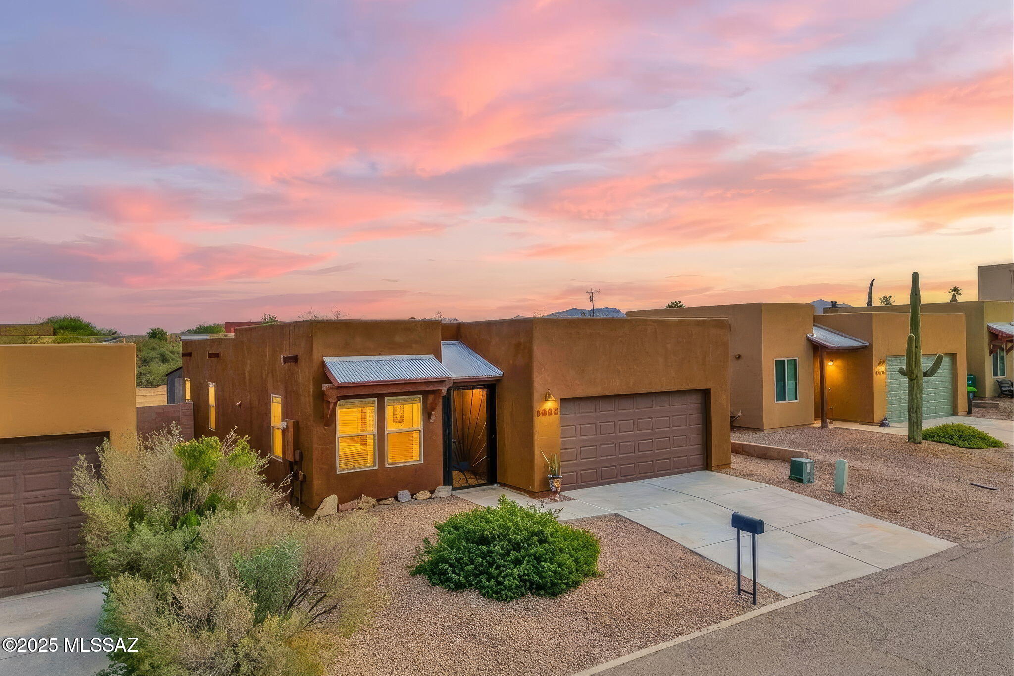 Nestled in a highly sought after pocket of Tucson, where the vibrant pulse of the city gently gives way to the serene beauty of the Sonoran desert, we are thrilled to present an exquisite opportunity to own a piece of paradise. Built in 2015 this home  embodies, modern comfort and thoughtful design. Stepping inside, you immediately noticed the crisp clean field of fresh paint throughout, a blank canvas awaiting. 
Enjoy a low maintenance backyard, and no HOA!  Kitchen storage has been updated with all pull out drawers.  Located in a very desirable part of town with award-winning vail school district and just minutes from the highway.  Your peaceful, connected, lifestyle awaits.