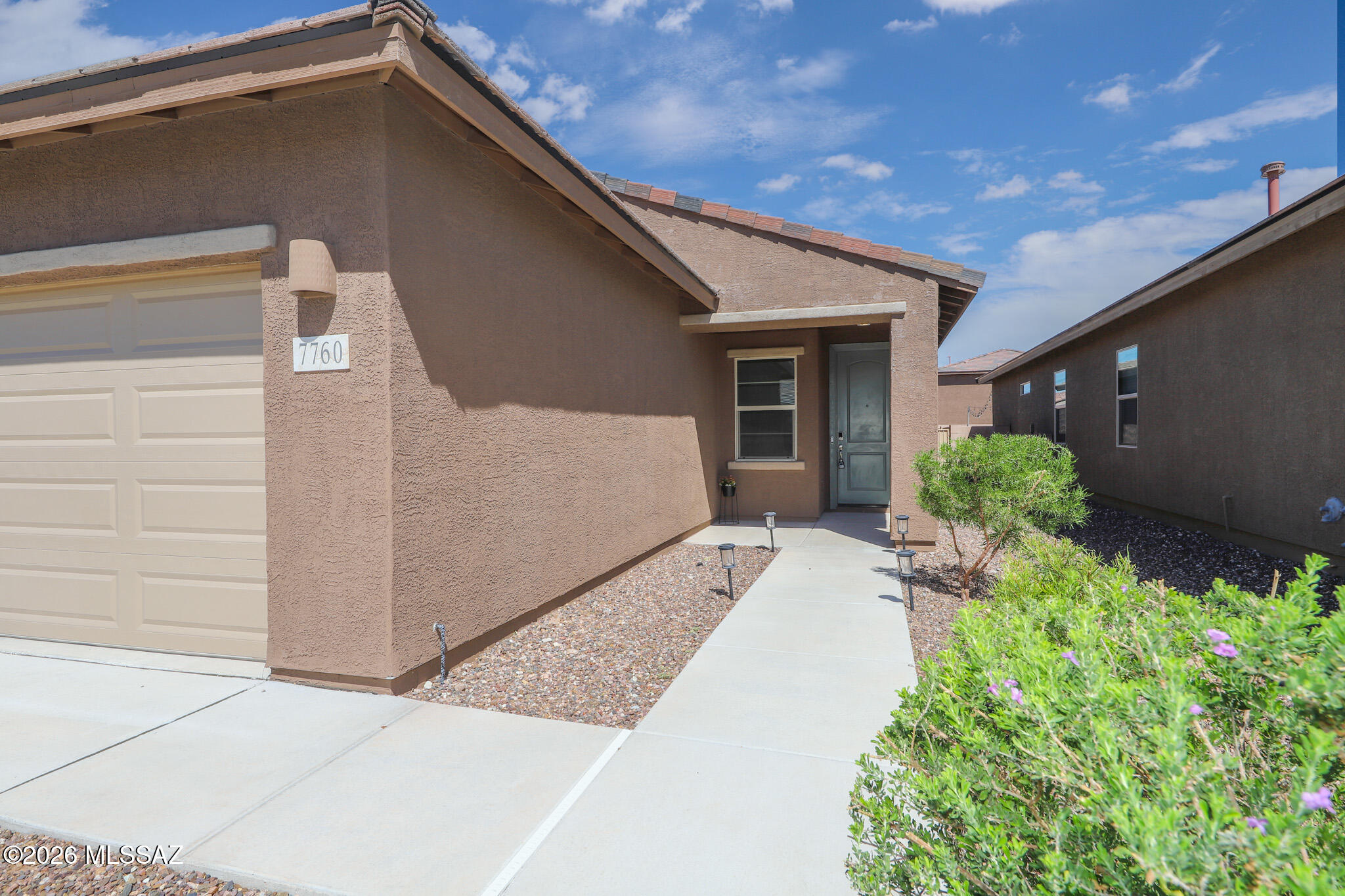 La Estancia De Tucson (1-330) - Residential Lease
