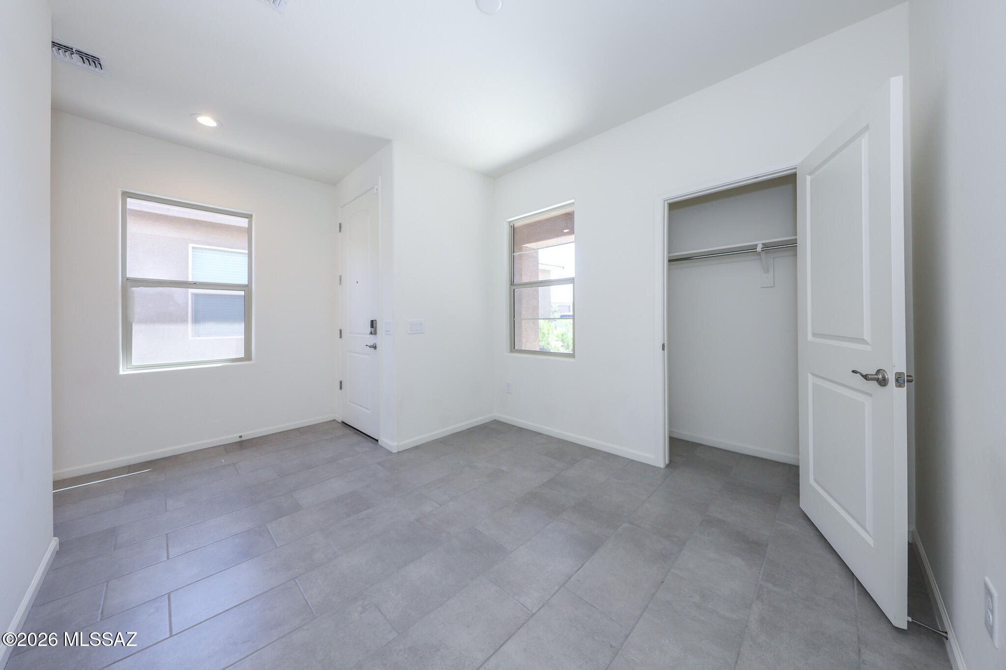 La Estancia De Tucson (1-330) - Residential Lease