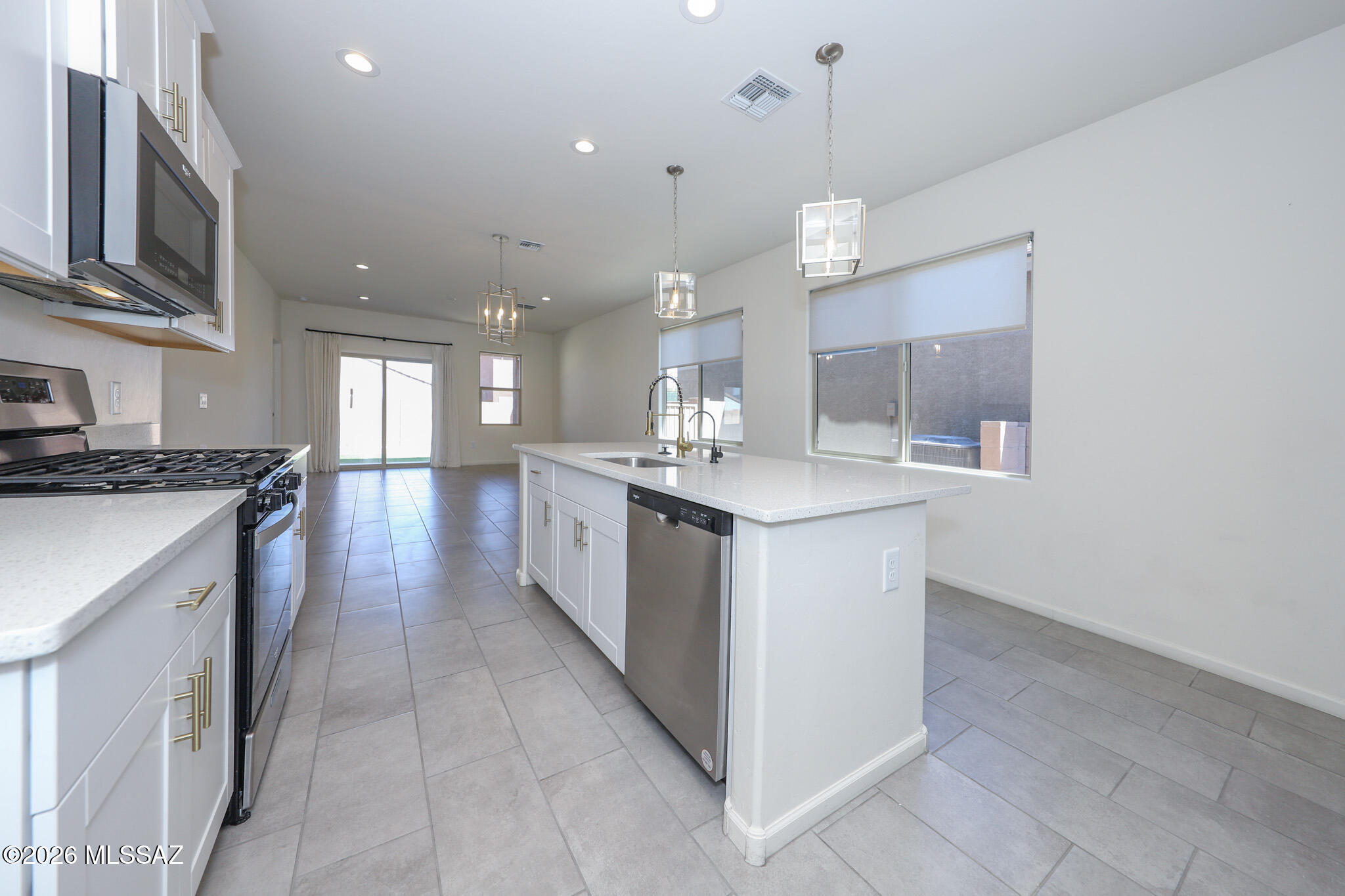 La Estancia De Tucson (1-330) - Residential Lease