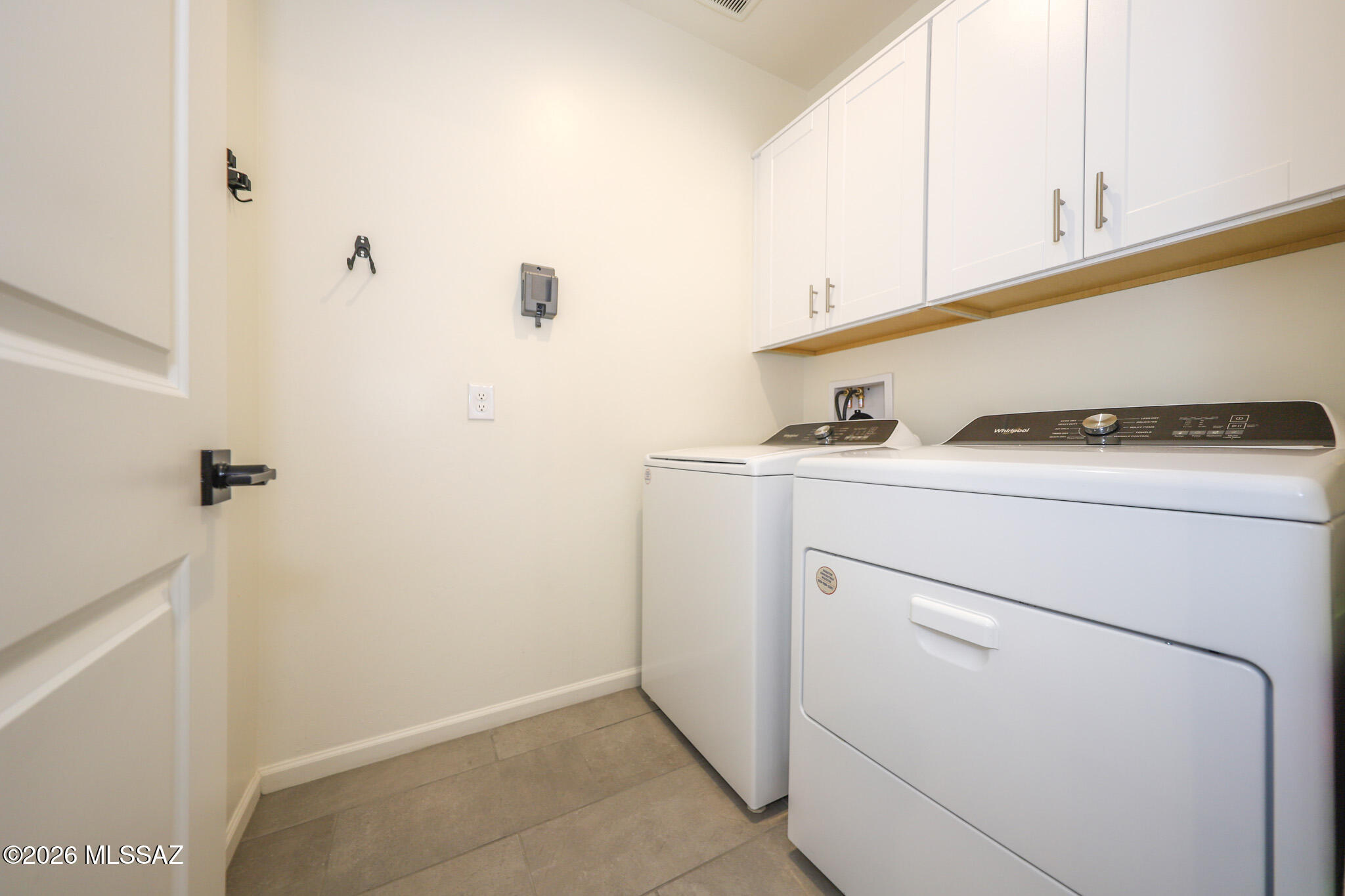 La Estancia De Tucson (1-330) - Residential Lease