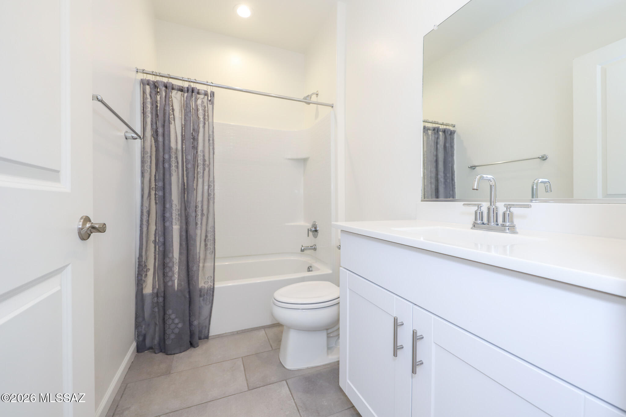 La Estancia De Tucson (1-330) - Residential Lease