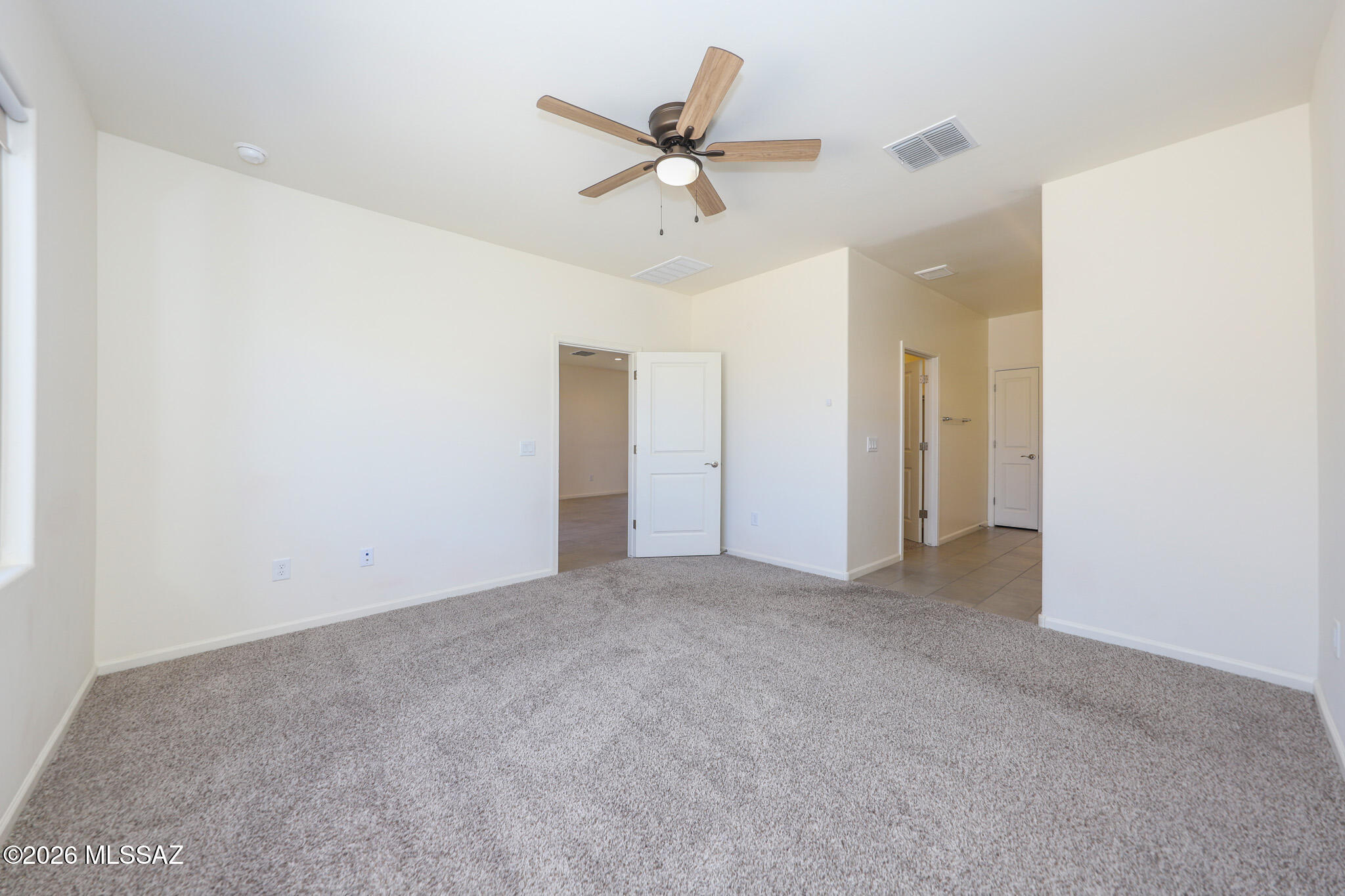 La Estancia De Tucson (1-330) - Residential Lease