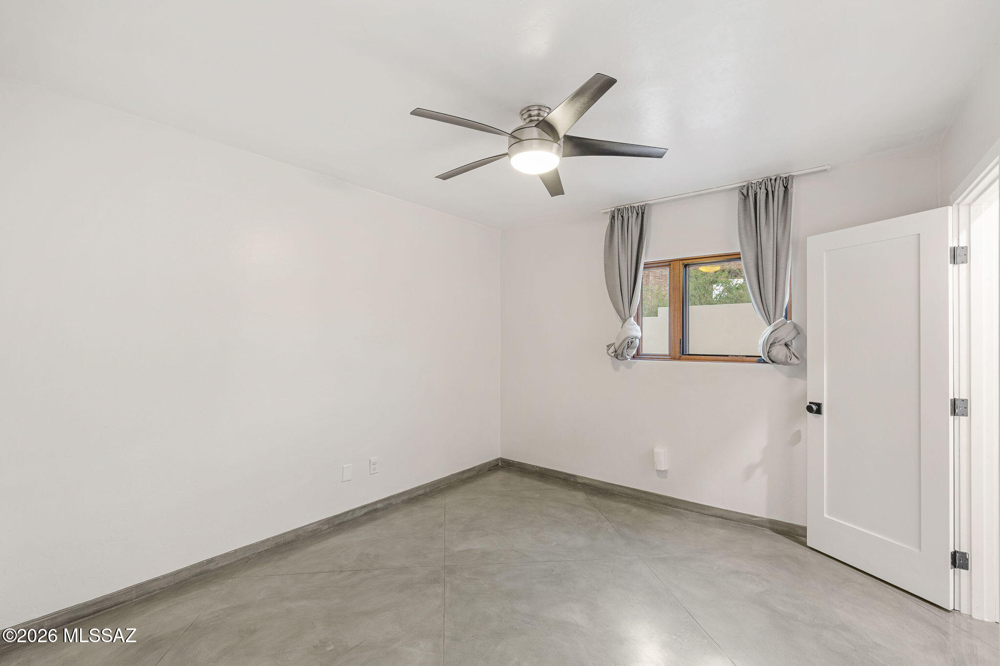 Shadow Roc (1-80) - Residential