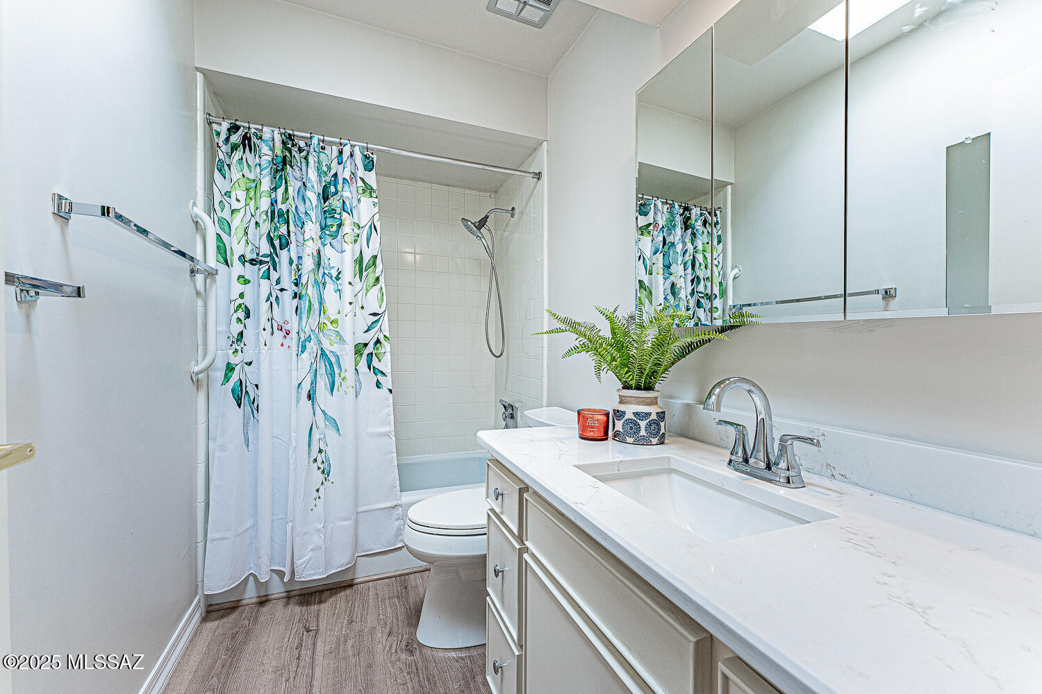Green Valley Townhouses 4 - Residential
