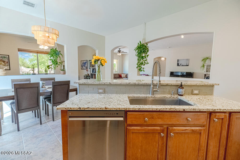 Continental Reserve Blk. 14 (1-82) - Residential