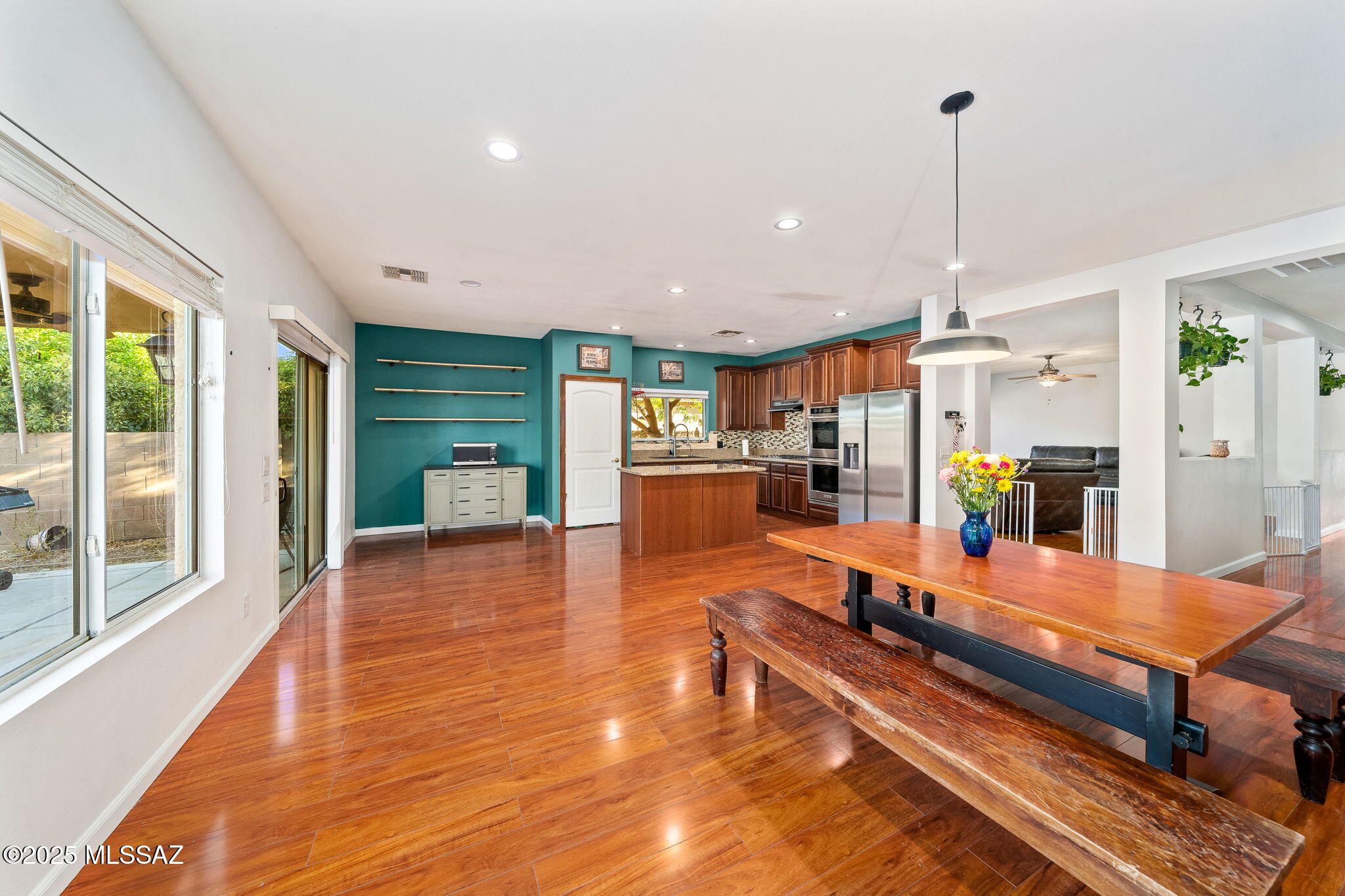 Black Horse (1-411) - Residential