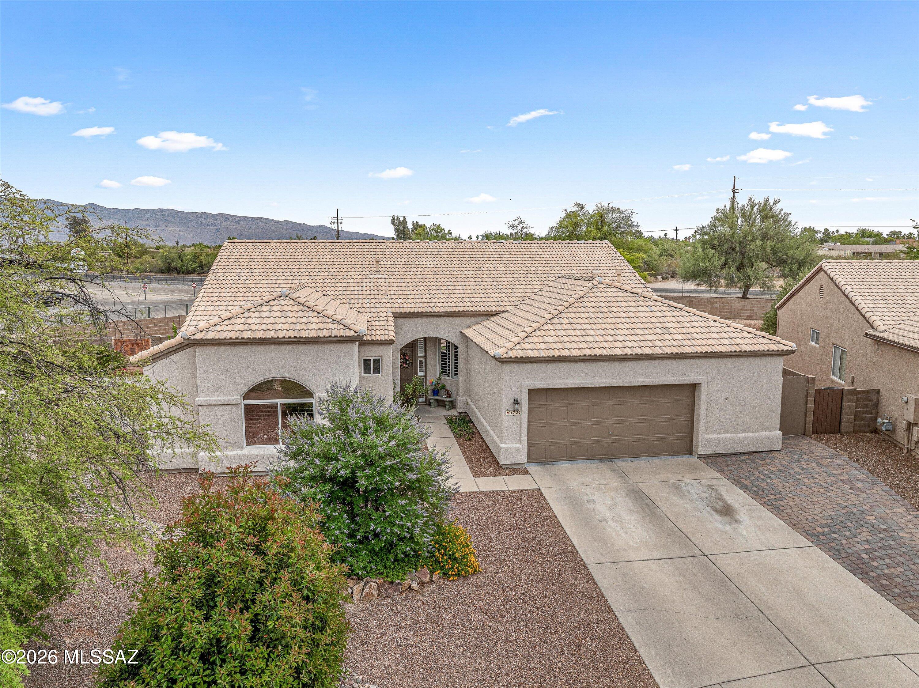 Sierra Linda (1-42) - Residential