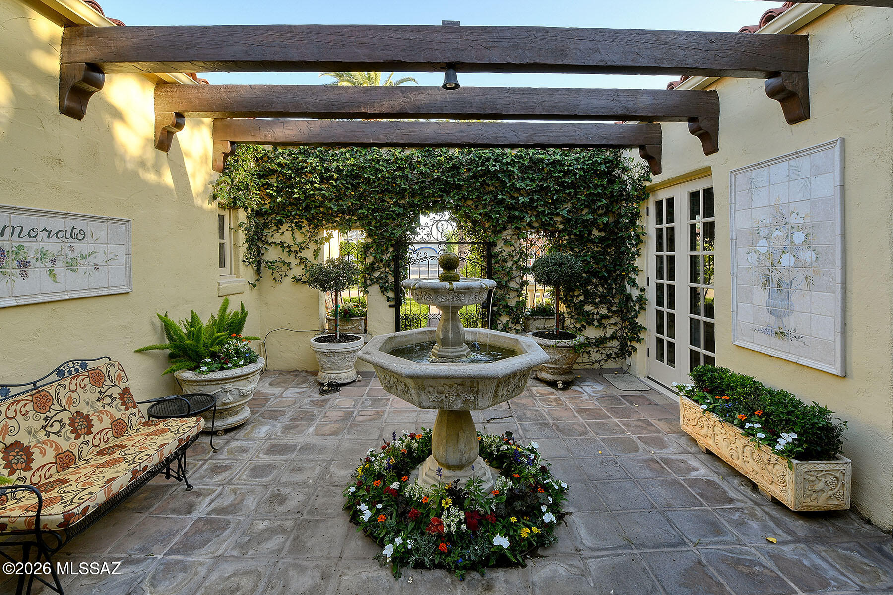 University Manor - Residential