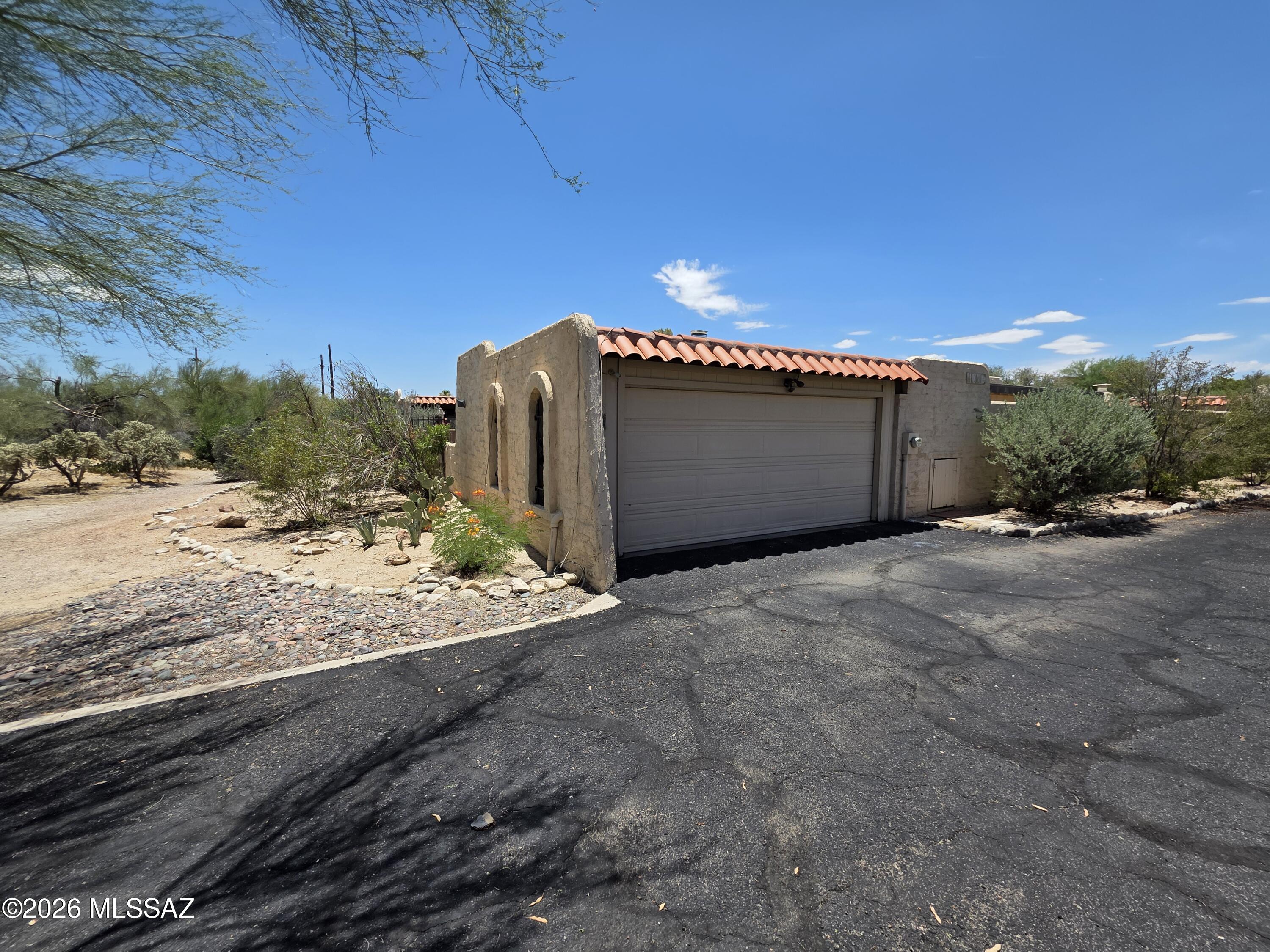 Pueblo Villas - Residential