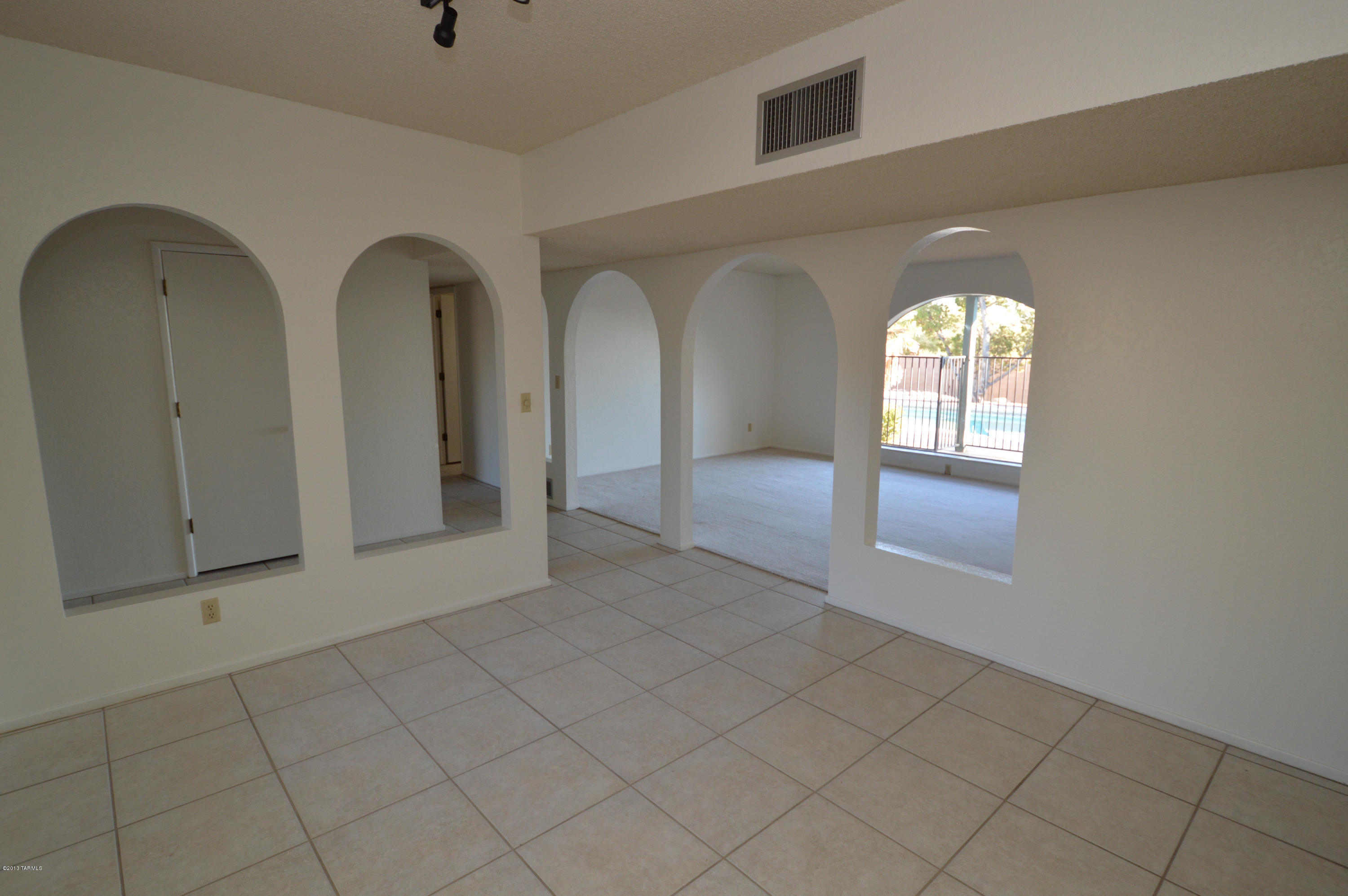 Sabino Vista Knolls (61-135) - Residential Lease