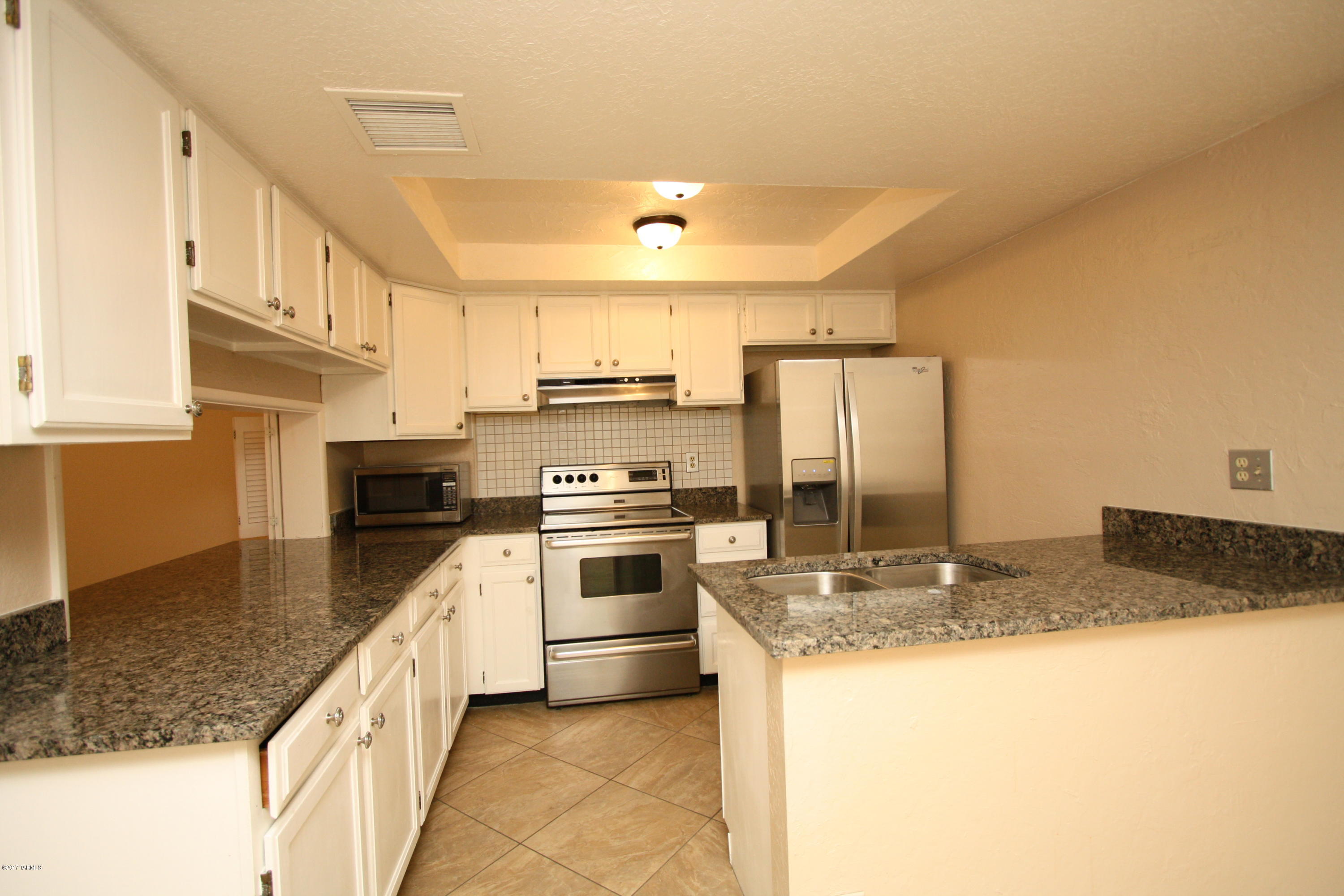 Viewpoint III (1-93) - Residential Lease