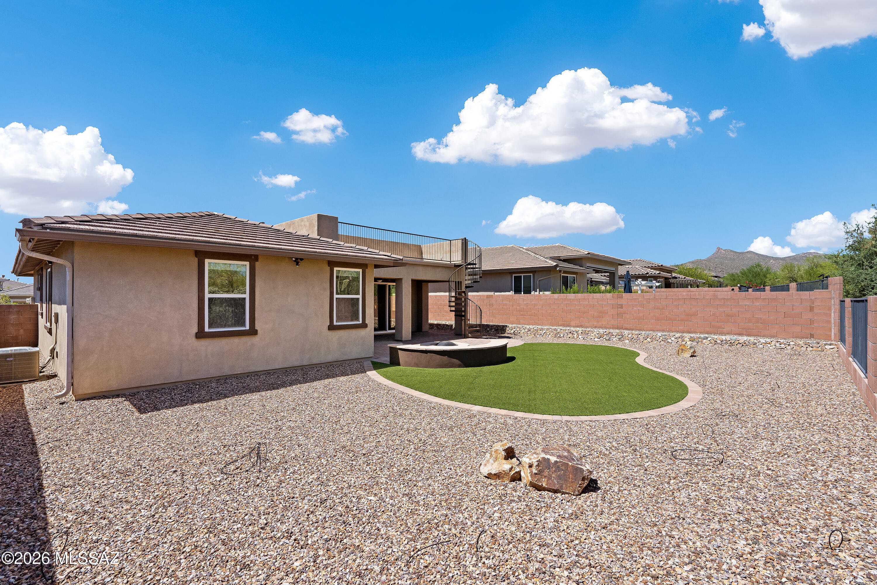 Blue Agave At Dove Mountain - Residential
