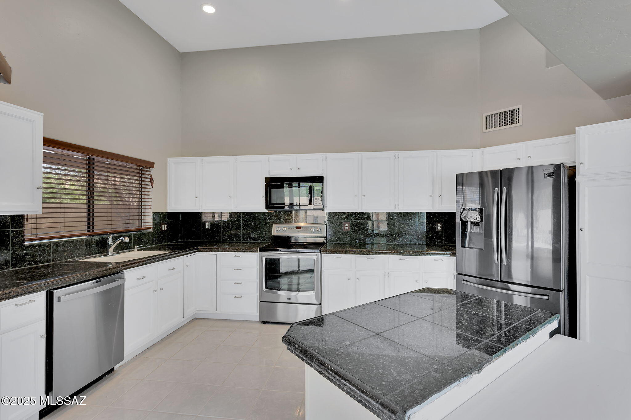 Saddleback Place (1-7) - Residential