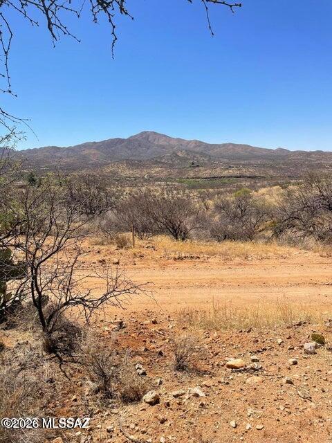 Awesome mountain views surround this 20 acre parcel. Easy access from Sonoita Highway, approximately 1/2 mile.